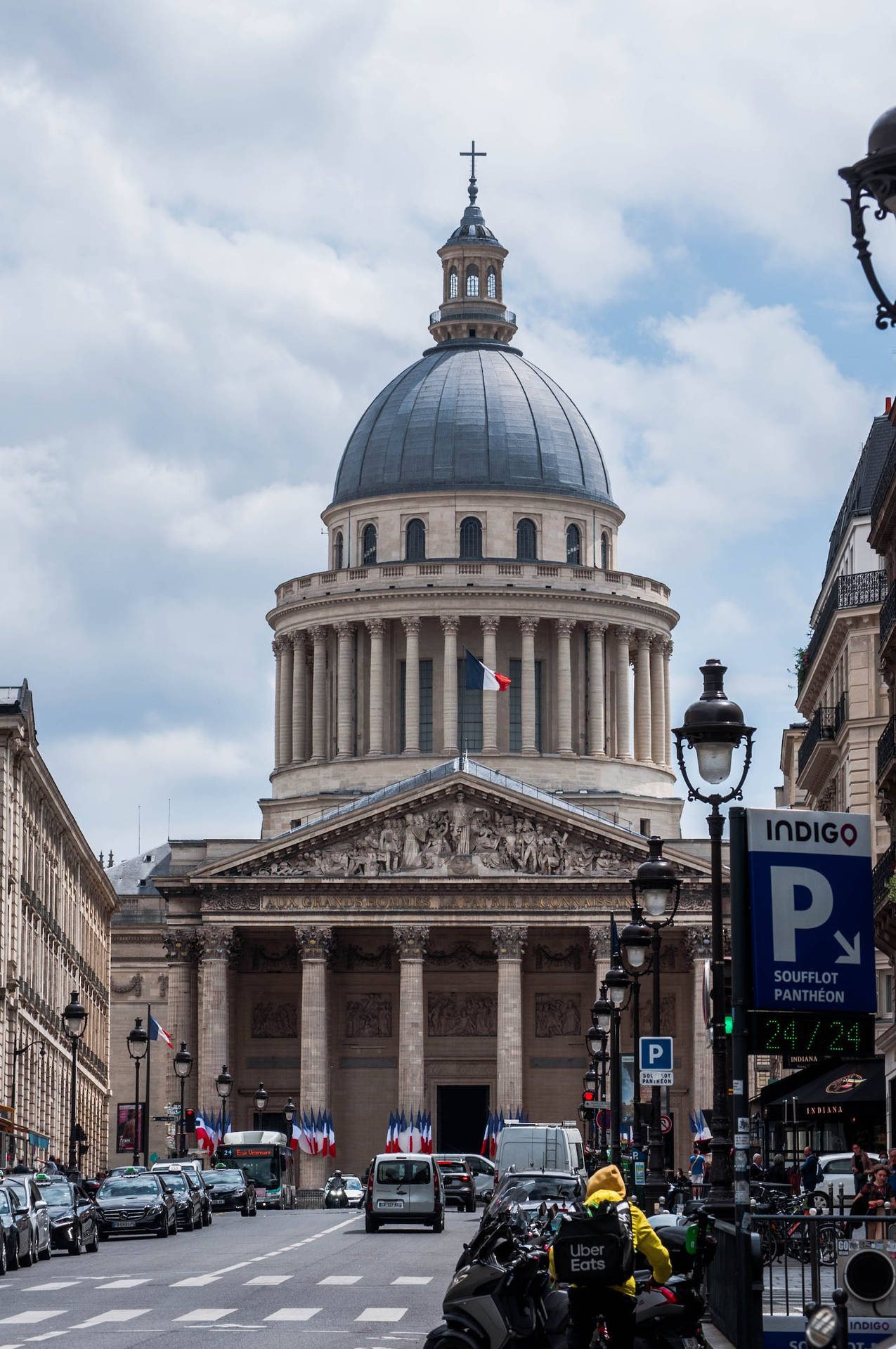 Pantheon In Paris France Iphone Wallpaper