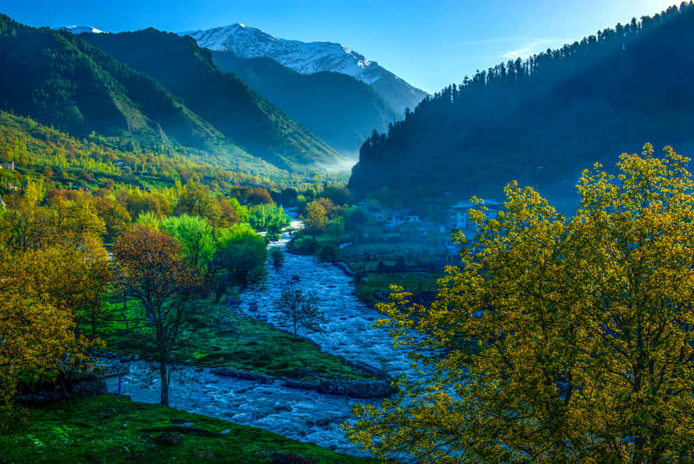 River Mountains Fall Paradise Picture