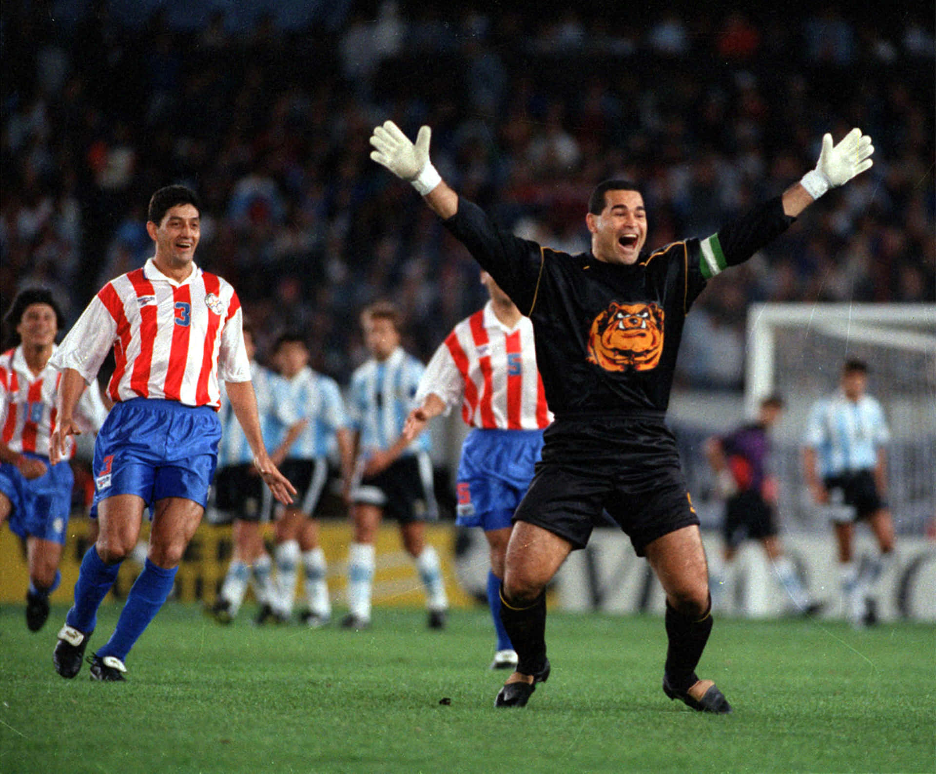 Paraguayan Footballer Jose Luis Chilavert Celebrating A Goal Wallpaper