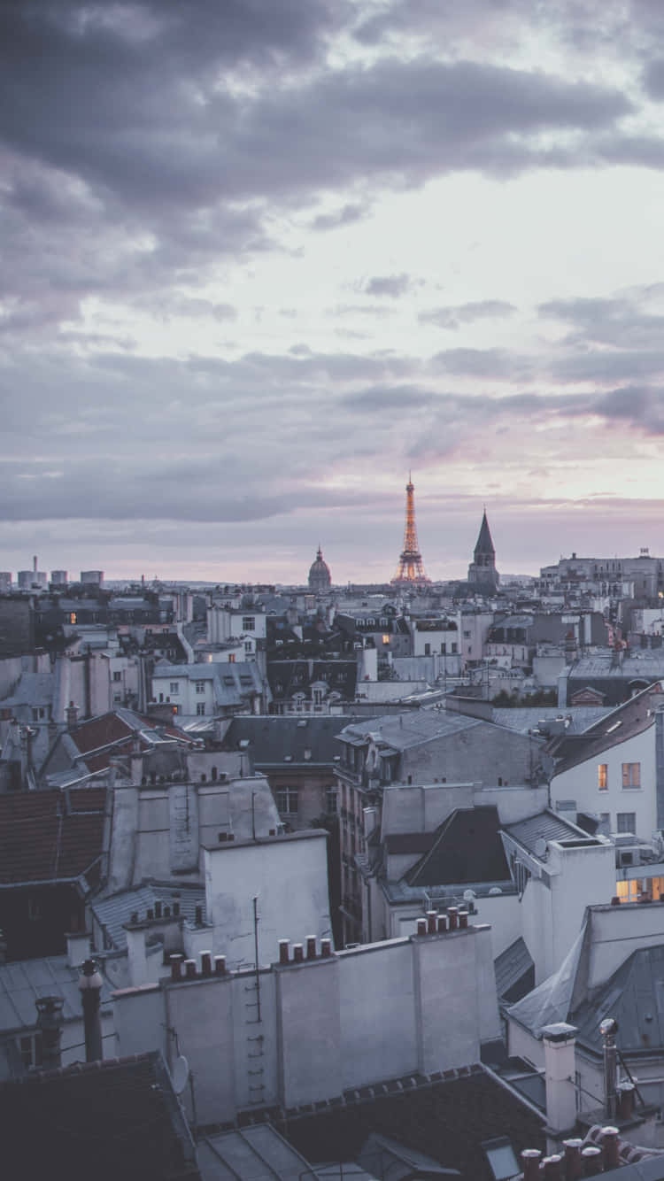Disfrutade París, La Ciudad De Las Luces, Conocida Por Sus Impresionantes Vistas Panorámicas Y Su Bella Estética. Fondo de pantalla