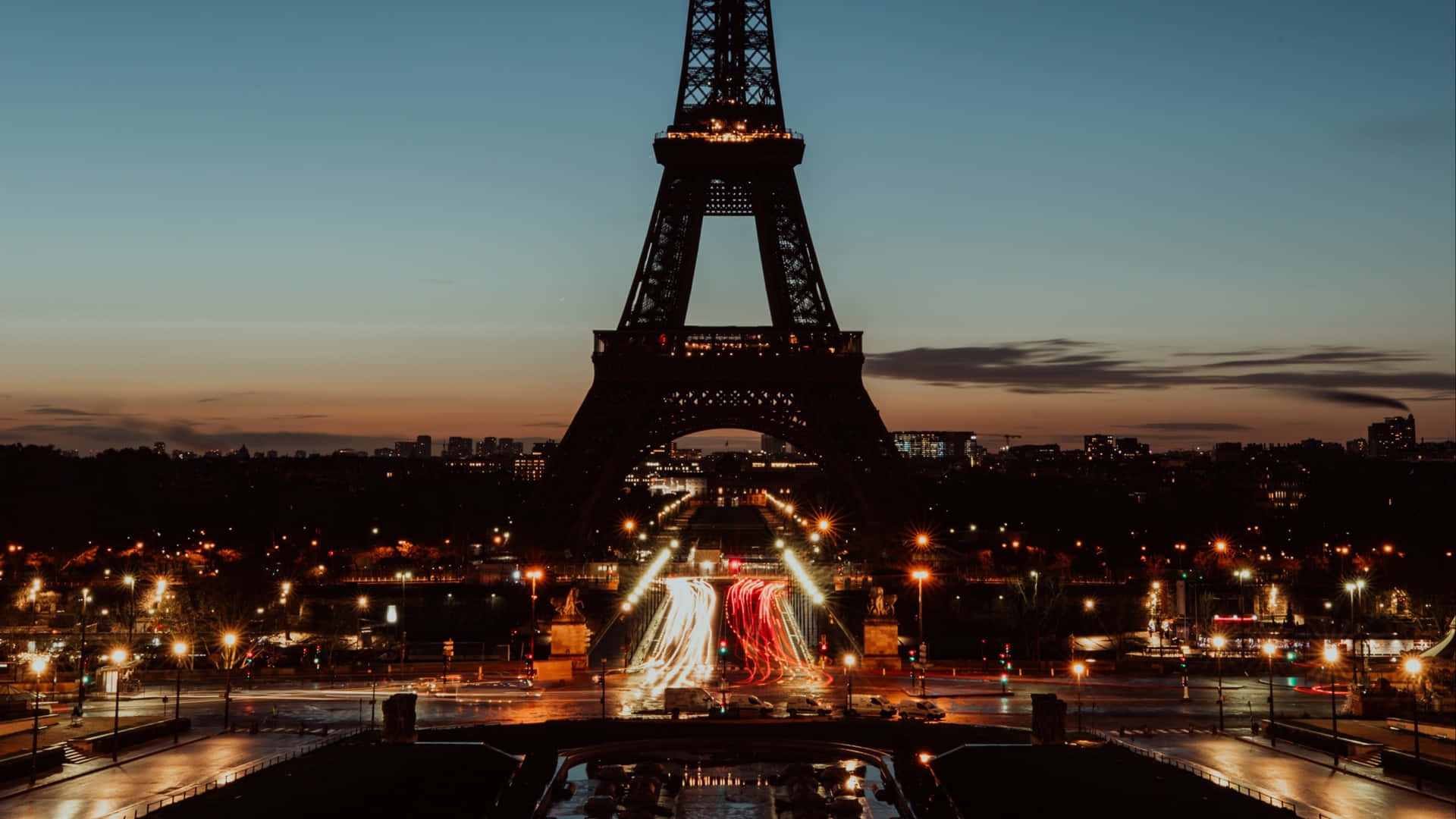 Contemplala Belleza De París Por La Noche. Fondo de pantalla