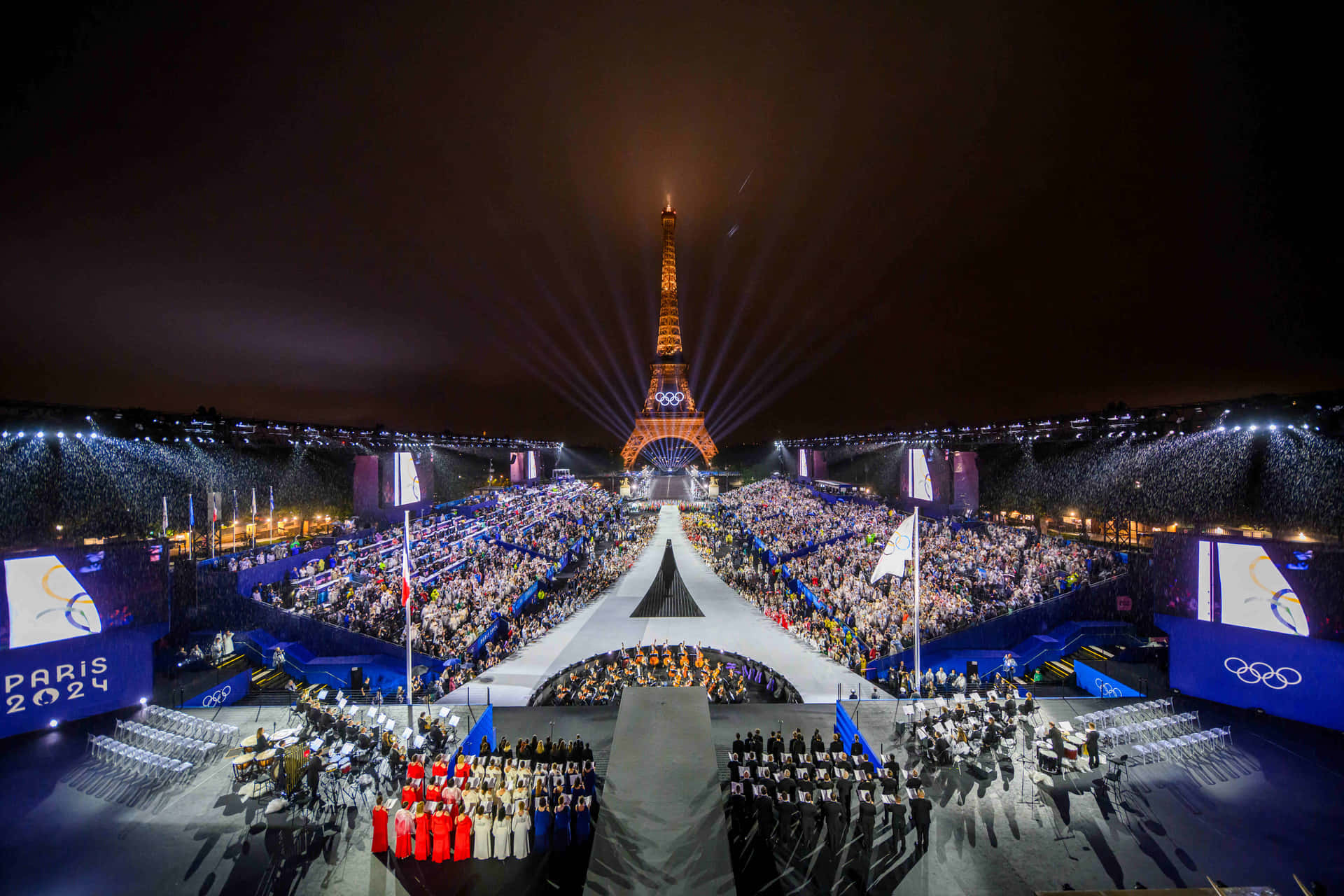 Paris Olympics2024 Eiffel Tower Ceremony Night Wallpaper