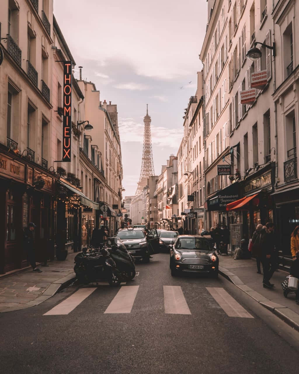 Parisian_ Street_with_ Eiffel_ View Wallpaper