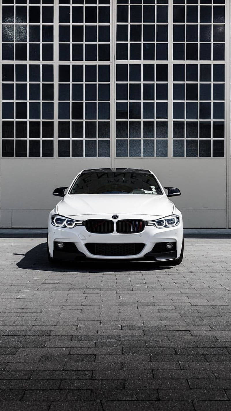 5Parkeret hvid BMW M5 Wallpaper