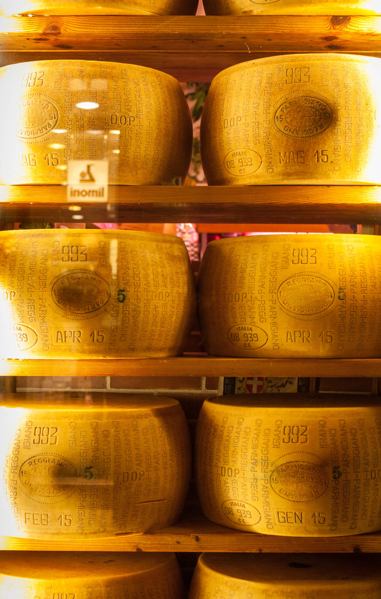 Parmigiano-Reggiano Parmesan Cheese Wallpaper