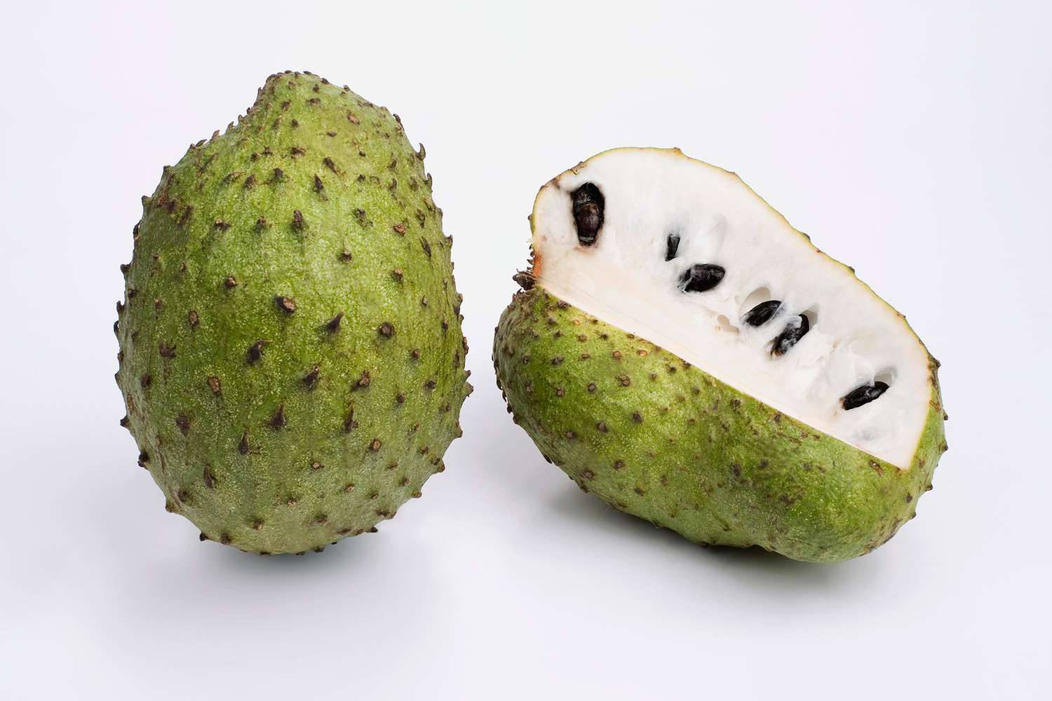 Close-up Shot of Partly Opened Soursop Fruit Wallpaper