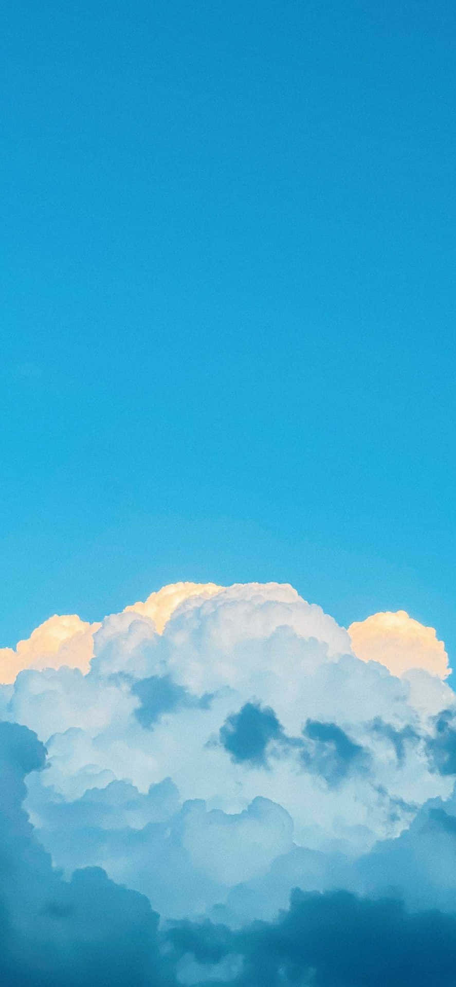 Pastelblåestetisk Himmel Med Moln. Wallpaper