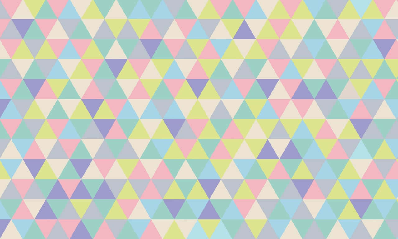 Et mønster af trekanter i pastelfarver.
