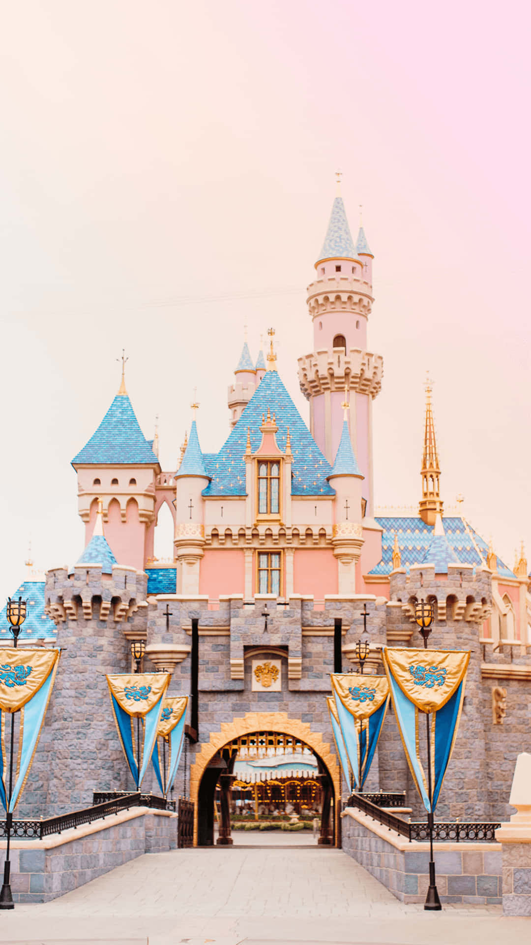 Fejre barndom med en pastel twist på Disney-favoritter Wallpaper