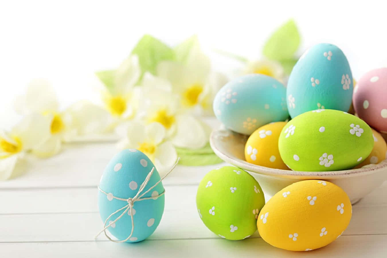 Feiernsie Ostern Mit Einem Hauch Von Farbe Mit Diesem Festlichen Pastellfarbenen Oster-hintergrund.