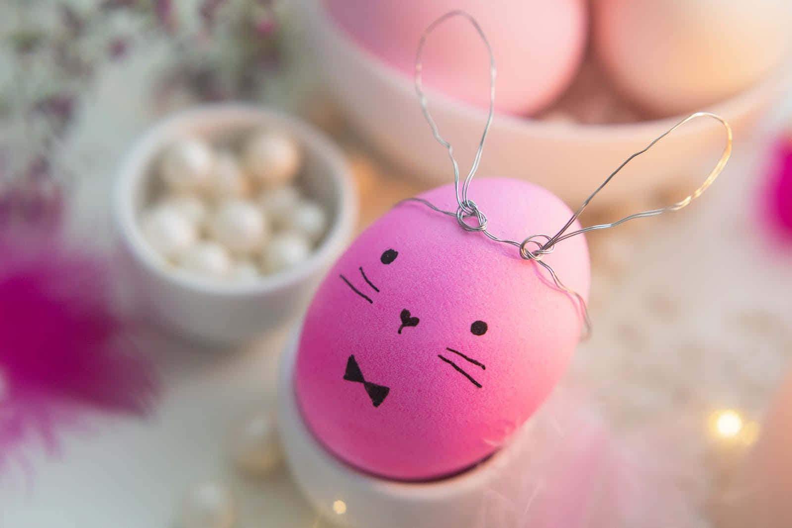 Celebrate Easter in Style with Beautiful Pastel Decor Wallpaper