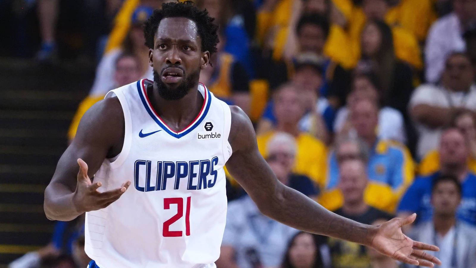 Patrick Beverly In White Clippers Jersey Wallpaper
