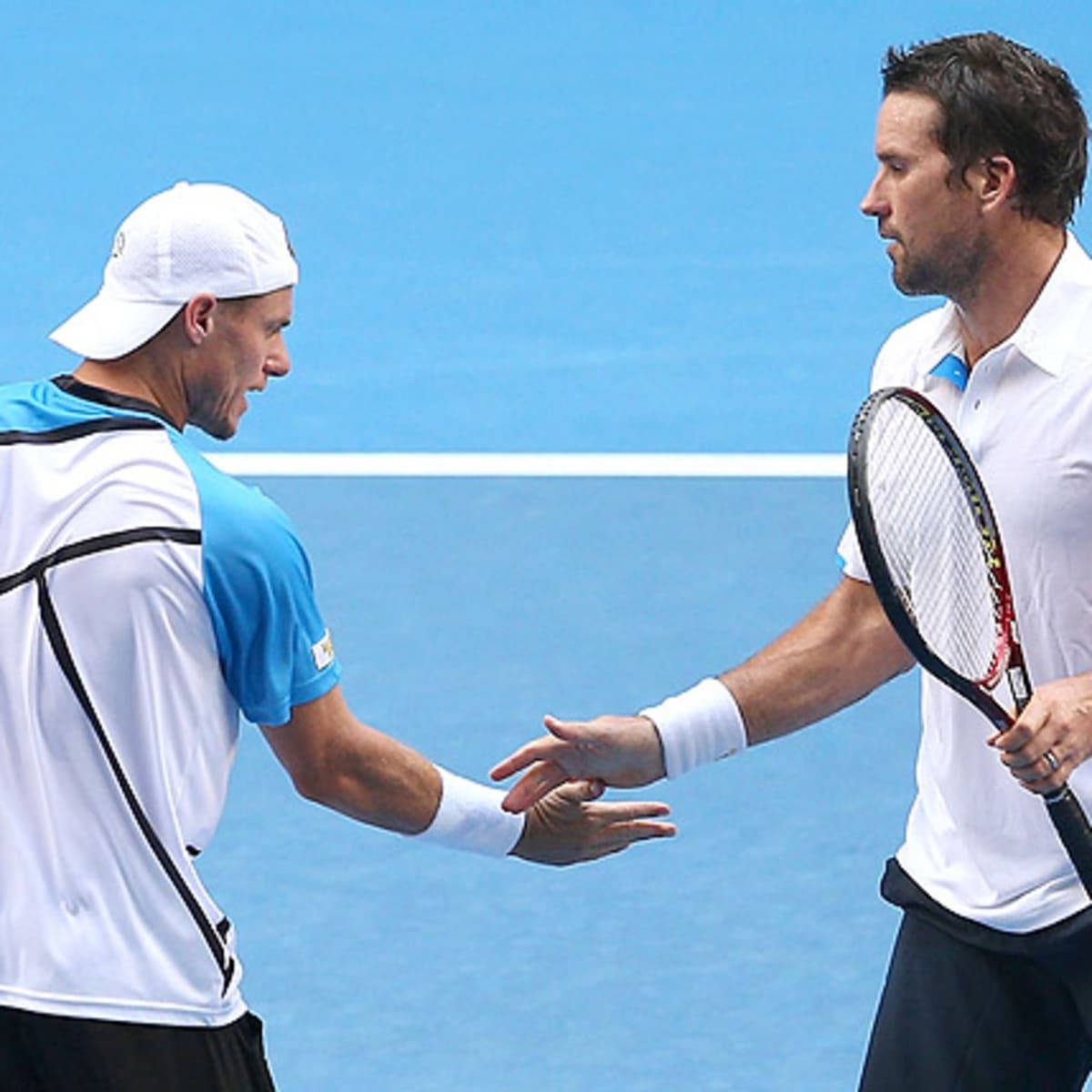 Patrick Rafter Congratulating His Opponent Post Match Wallpaper