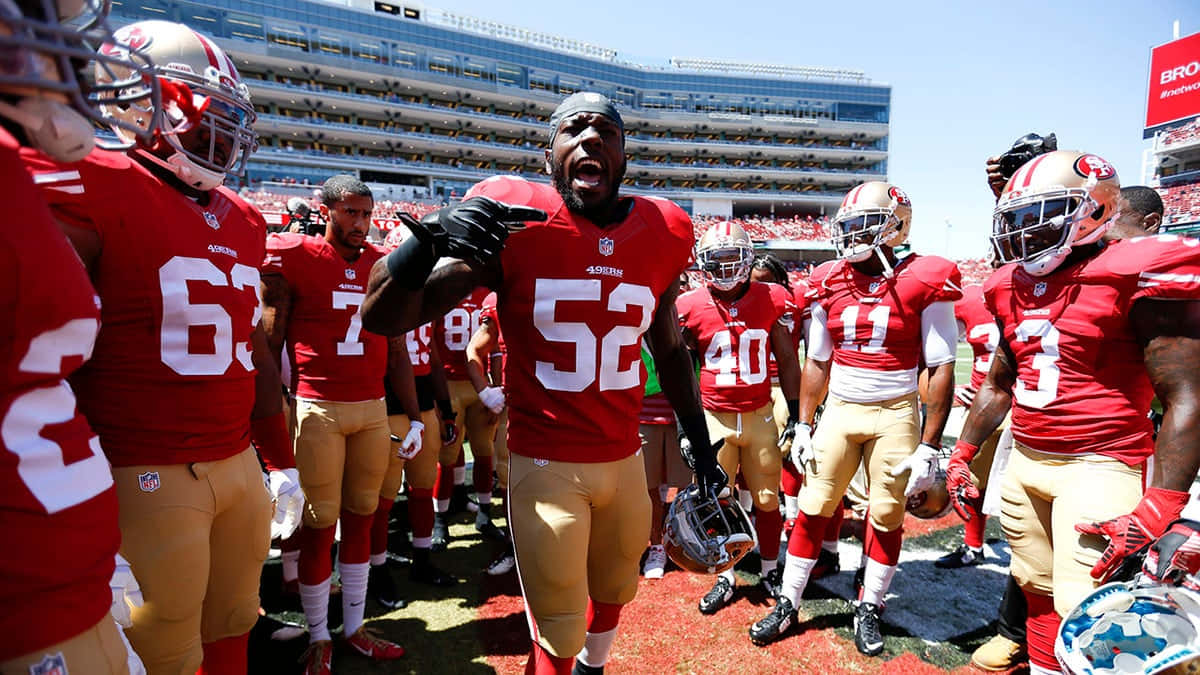 Patrick Willis Leading49ers Huddle Wallpaper