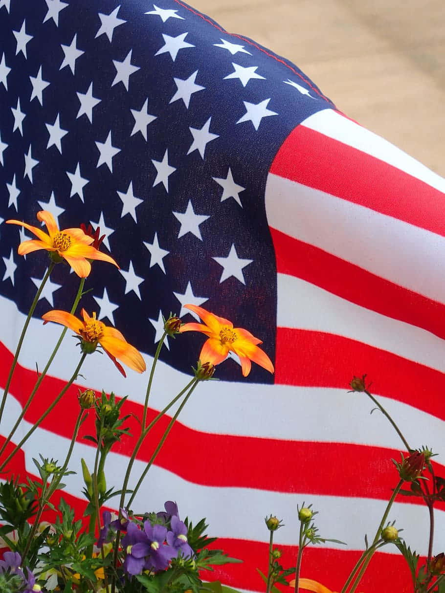 Patriotic Floral Backdrop Wallpaper