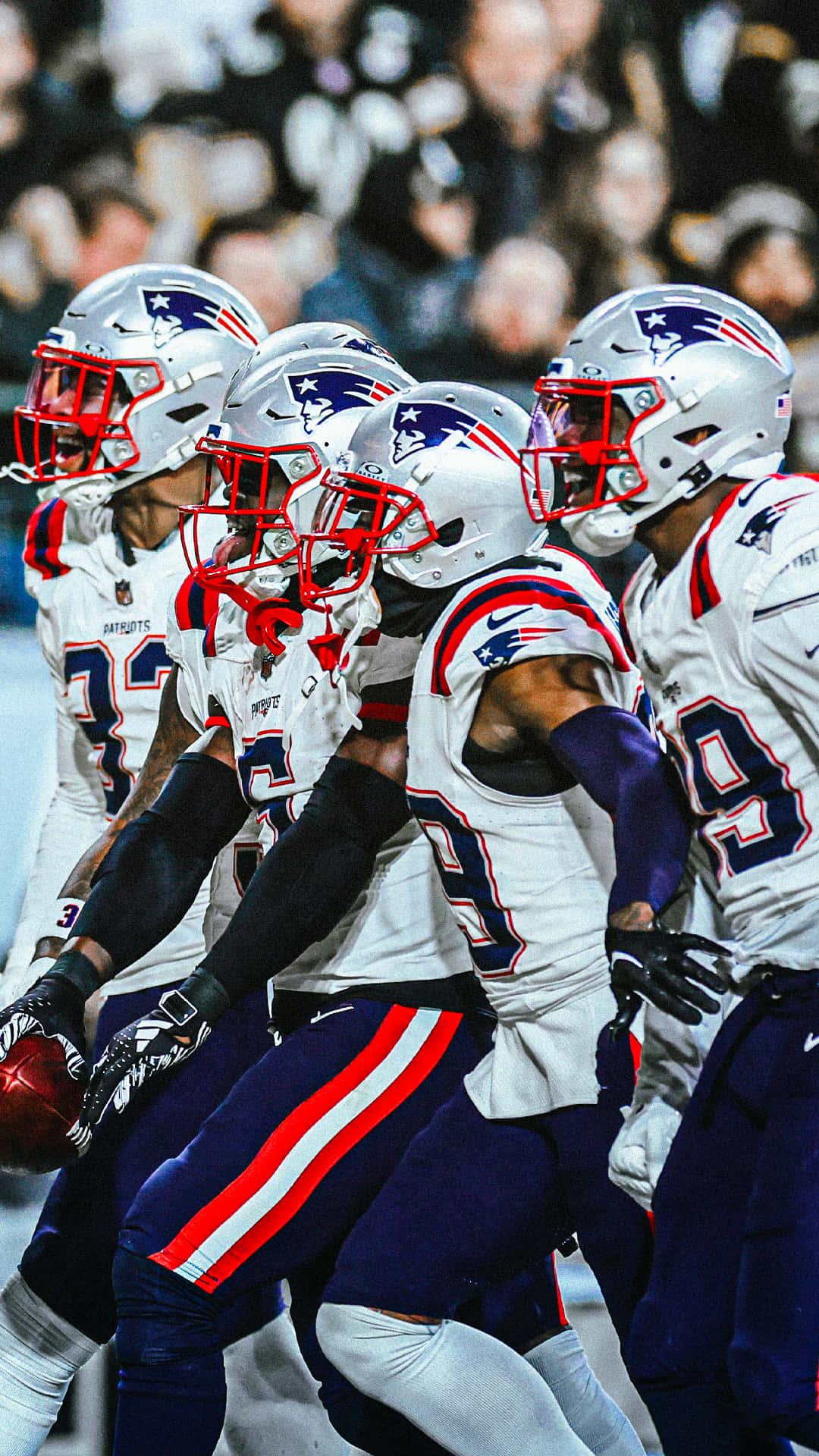 Patriots Defense Huddle Football Game Wallpaper