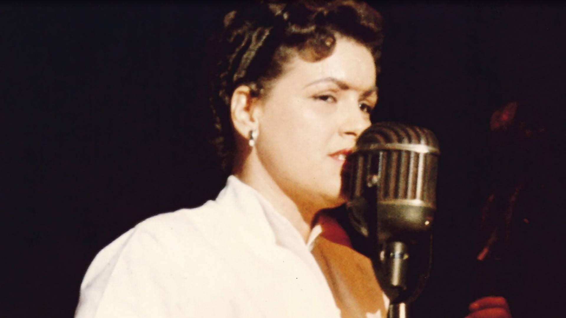 Patsy Cline Singing Microphone Wallpaper