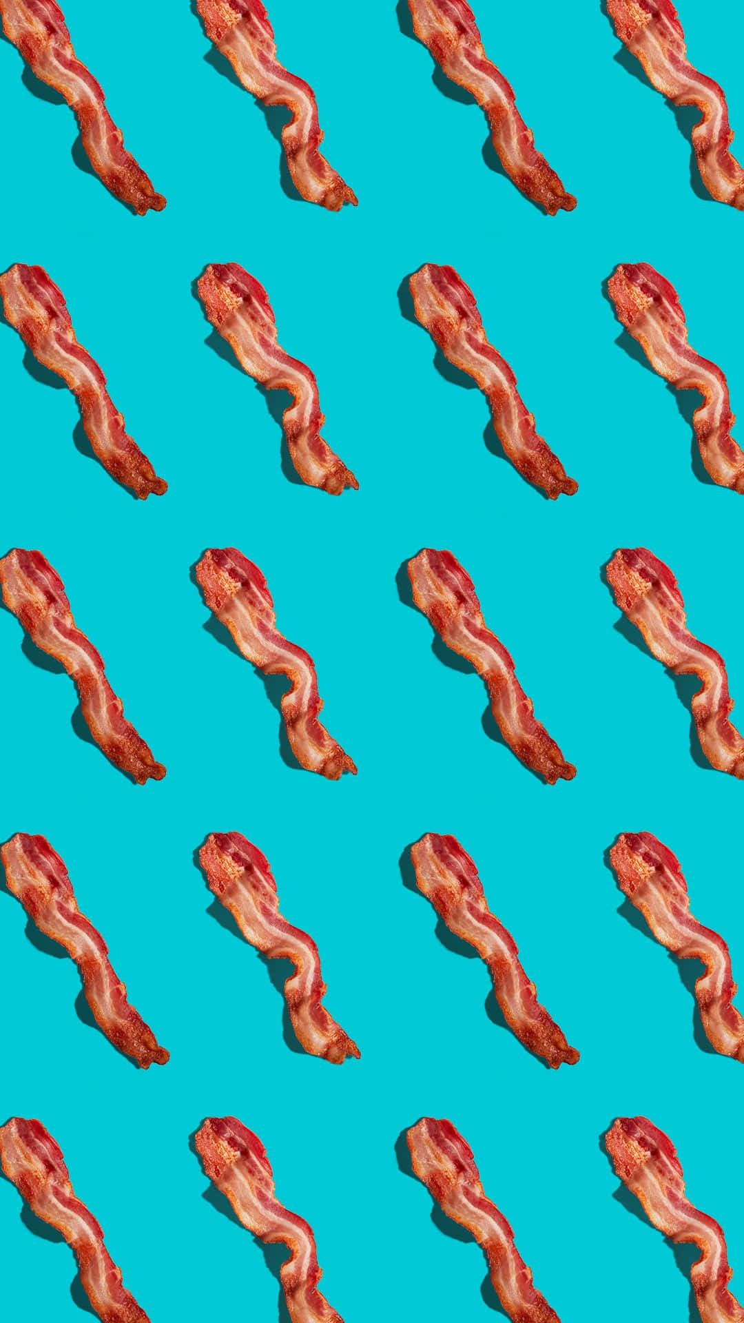 Strip Bacon Berpola Di Latar Belakang Biru Wallpaper