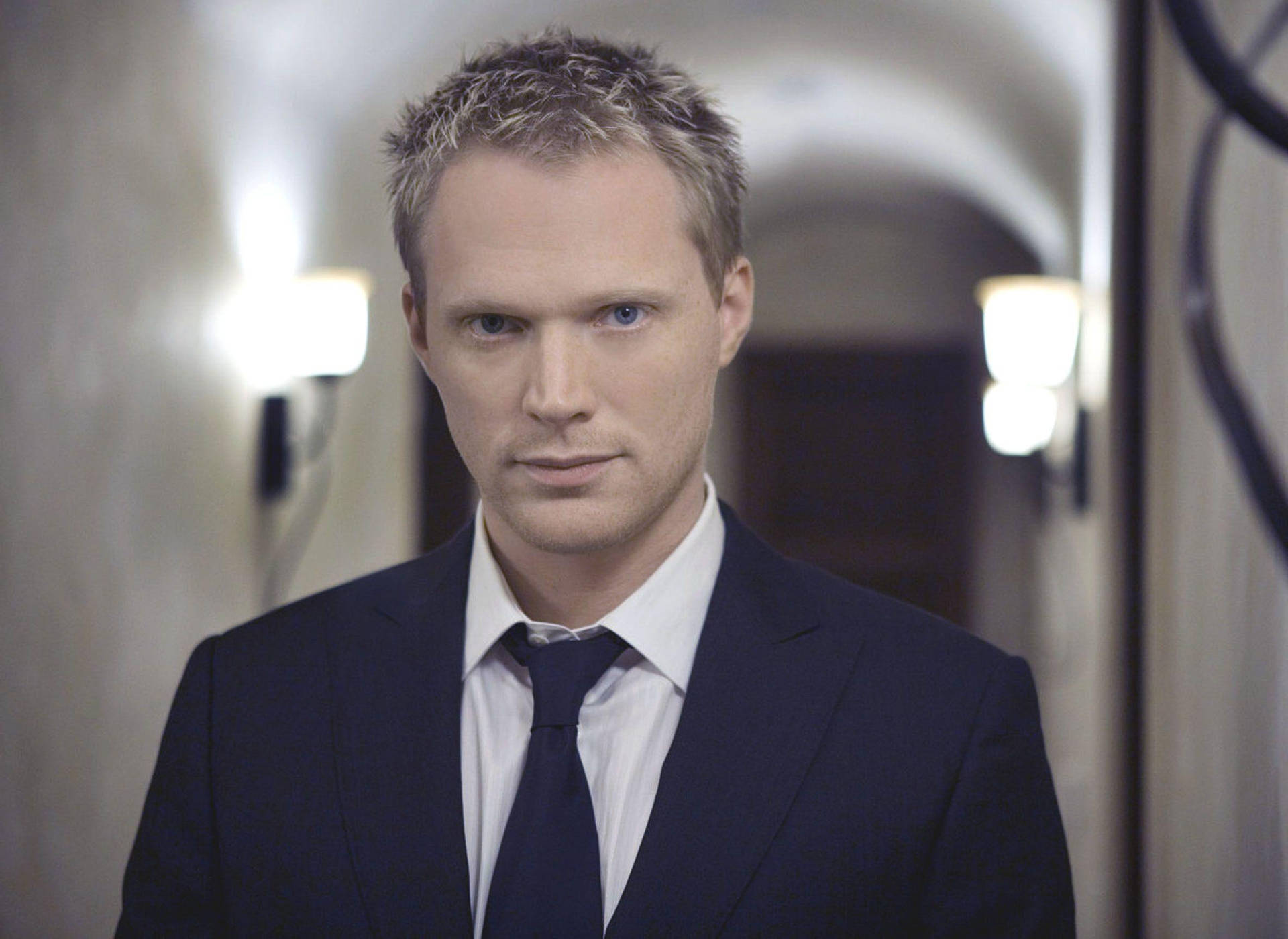 Paul Bettany English Movie Actor Wallpaper