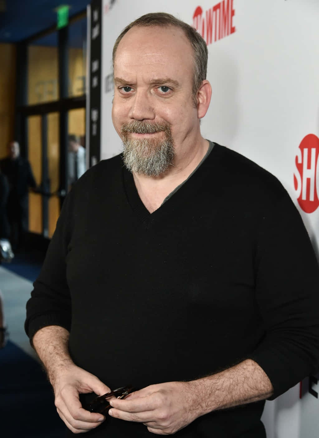 Acclaimed Actor Paul Giamatti in a Candid Moment Wallpaper