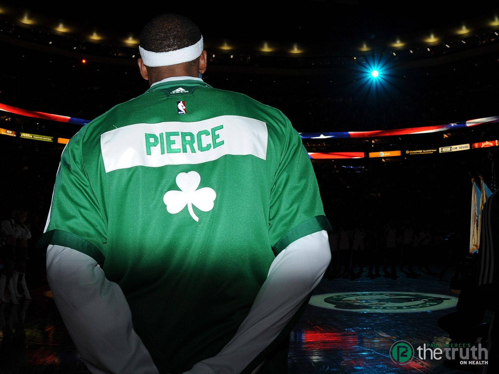 Paul Pierce Iført Celtics-jakke Wallpaper