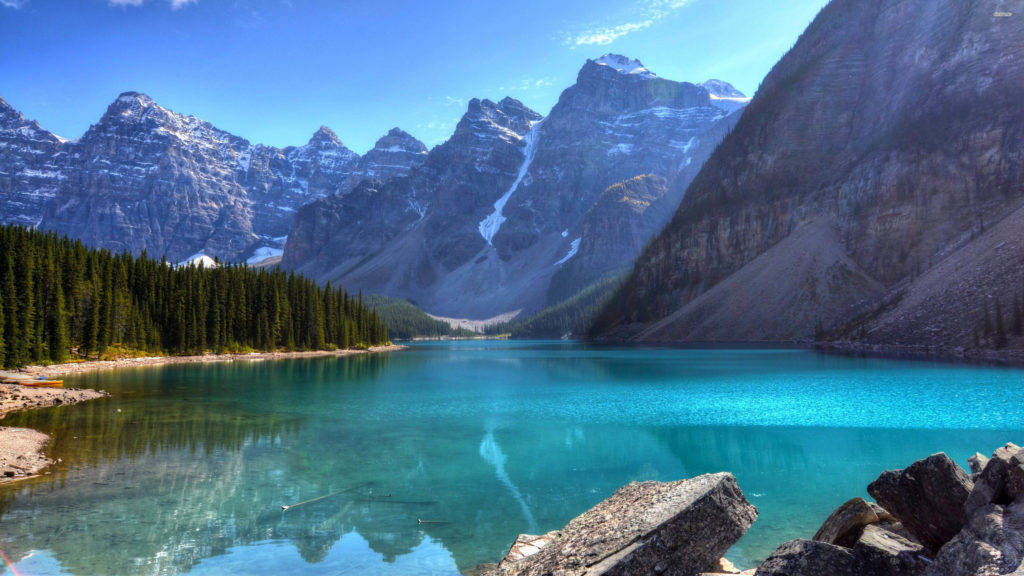 Peaceful And Beautiful Blue Lake Wallpaper