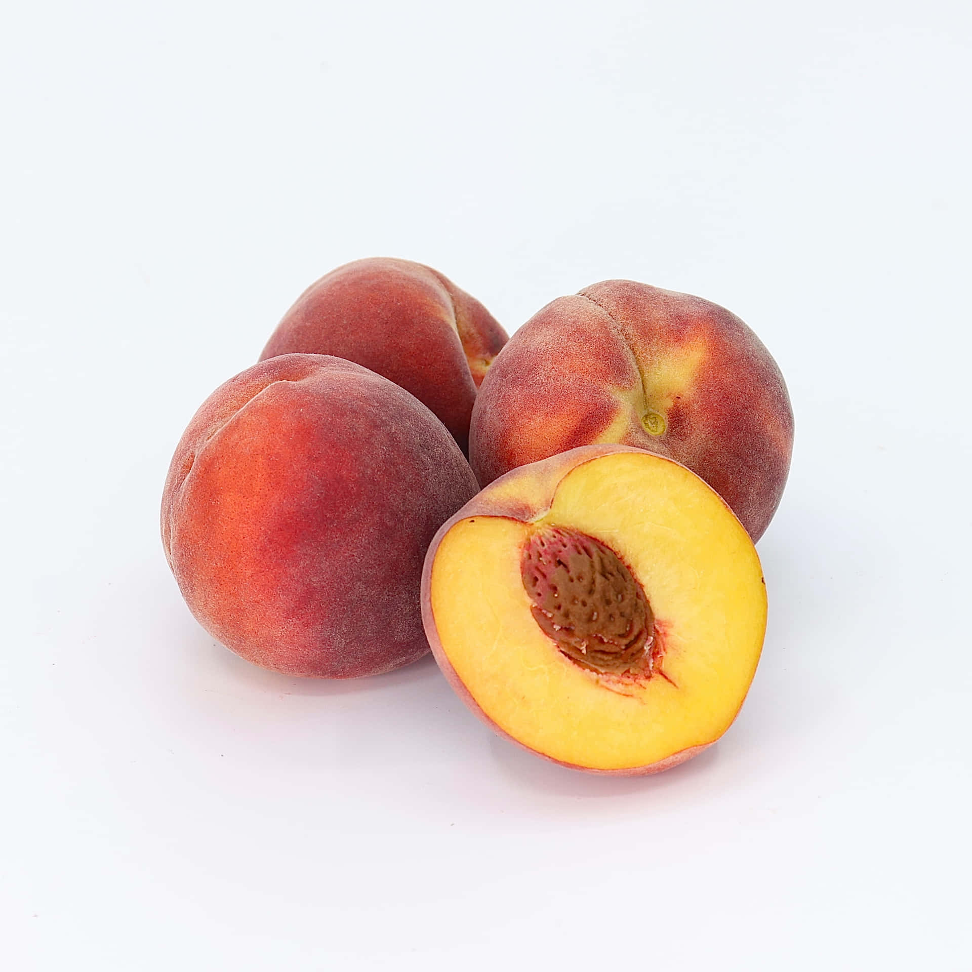 A juicy&delicious ripe peach, ready to be eaten