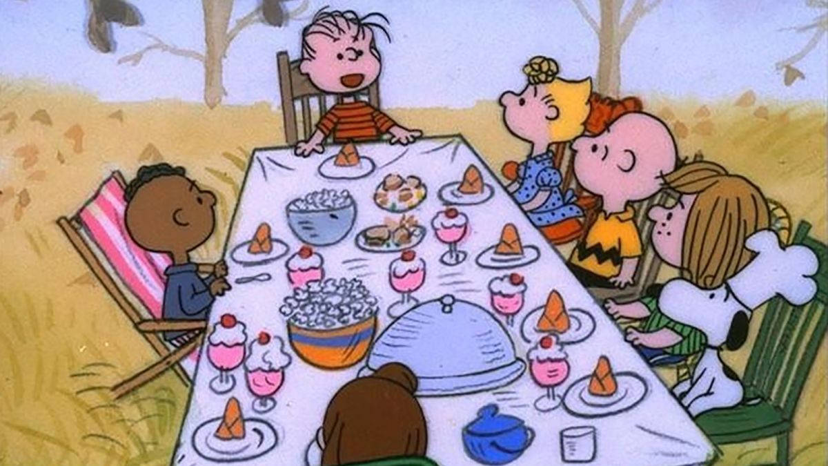 Peanuts Thanksgiving Table Wallpaper