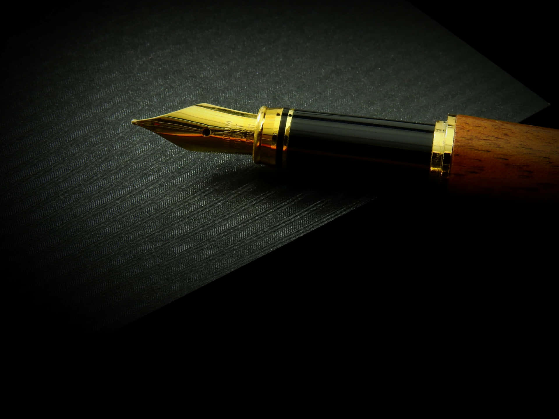 Capture your Ideas with this Elegant Pen