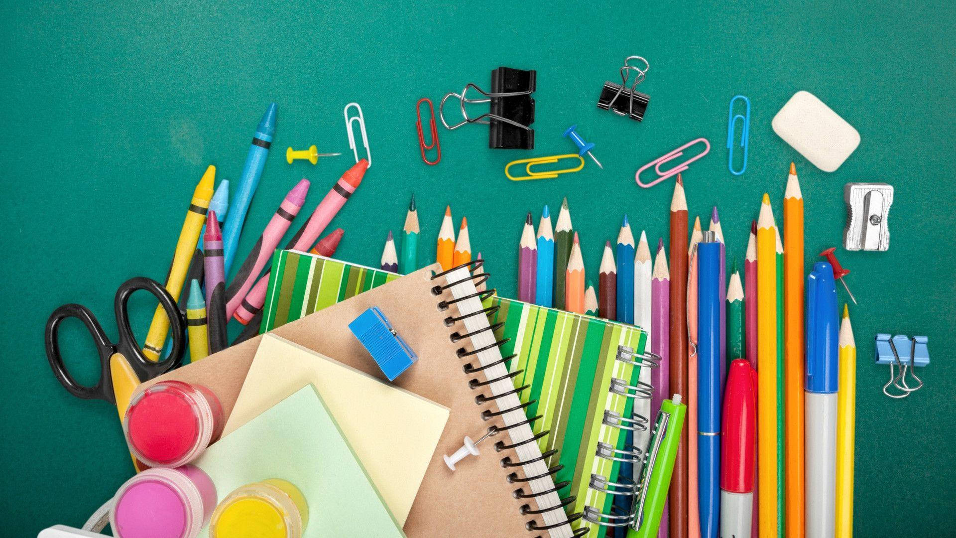 Lápis,cadernos E Tesouras Educação. Papel de Parede