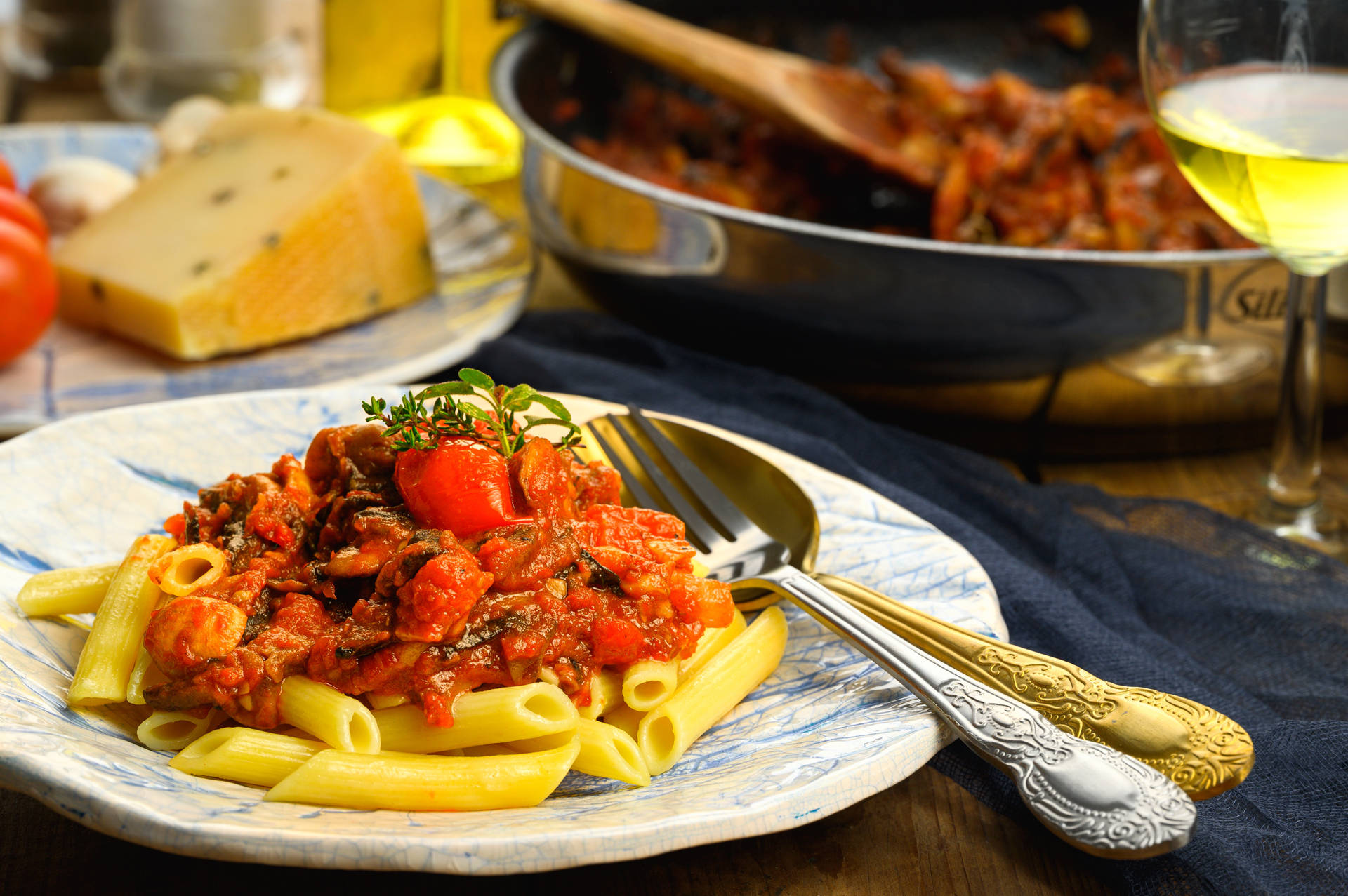 Penne Pasta 2560x1440 Food Picture