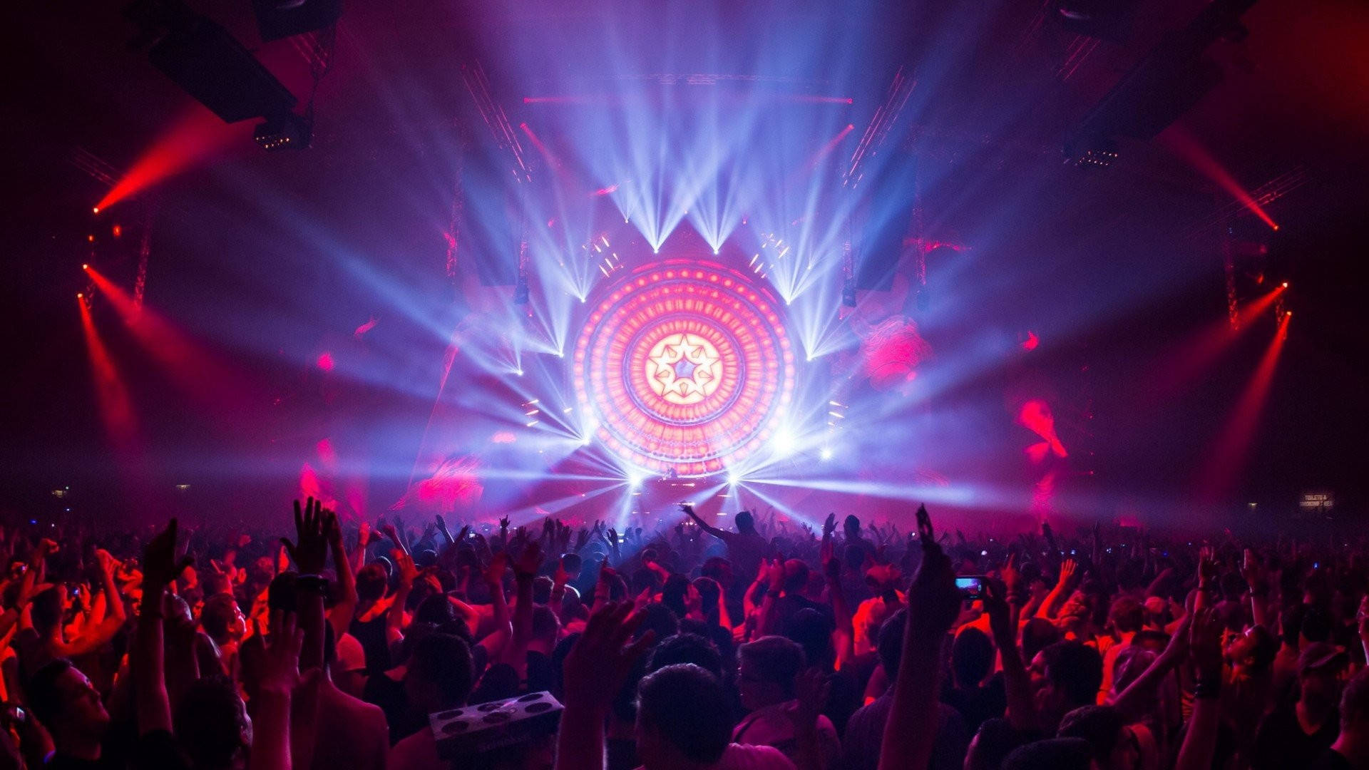 Wallpaper : digital art, rave, color, crowd, 1920x1080 px, nightclub  1920x1080 - CoolWallpapers - 565739 - HD Wallpapers - WallHere