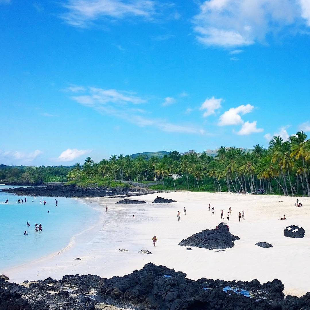 People On Mitsamiouli Beach Comoros Picture