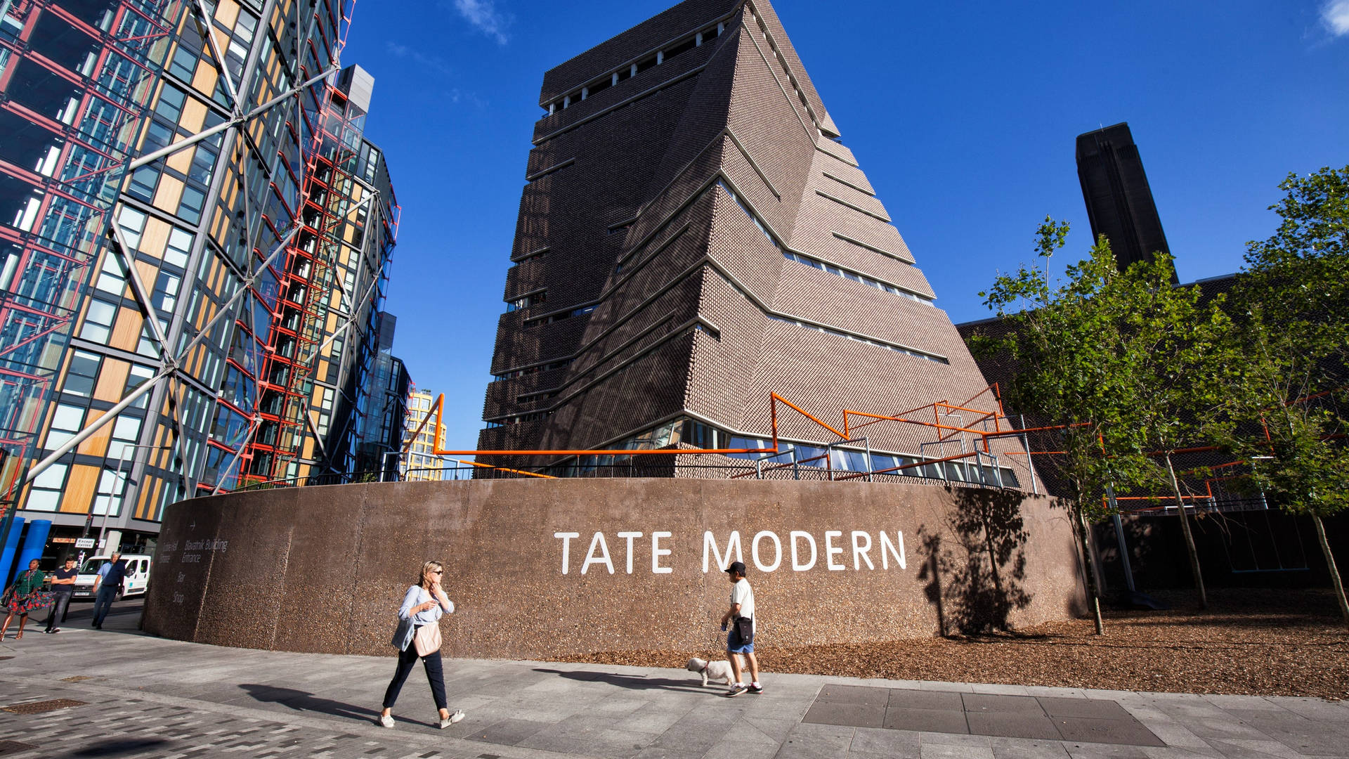 People Passing In Front Tate Modern Picture