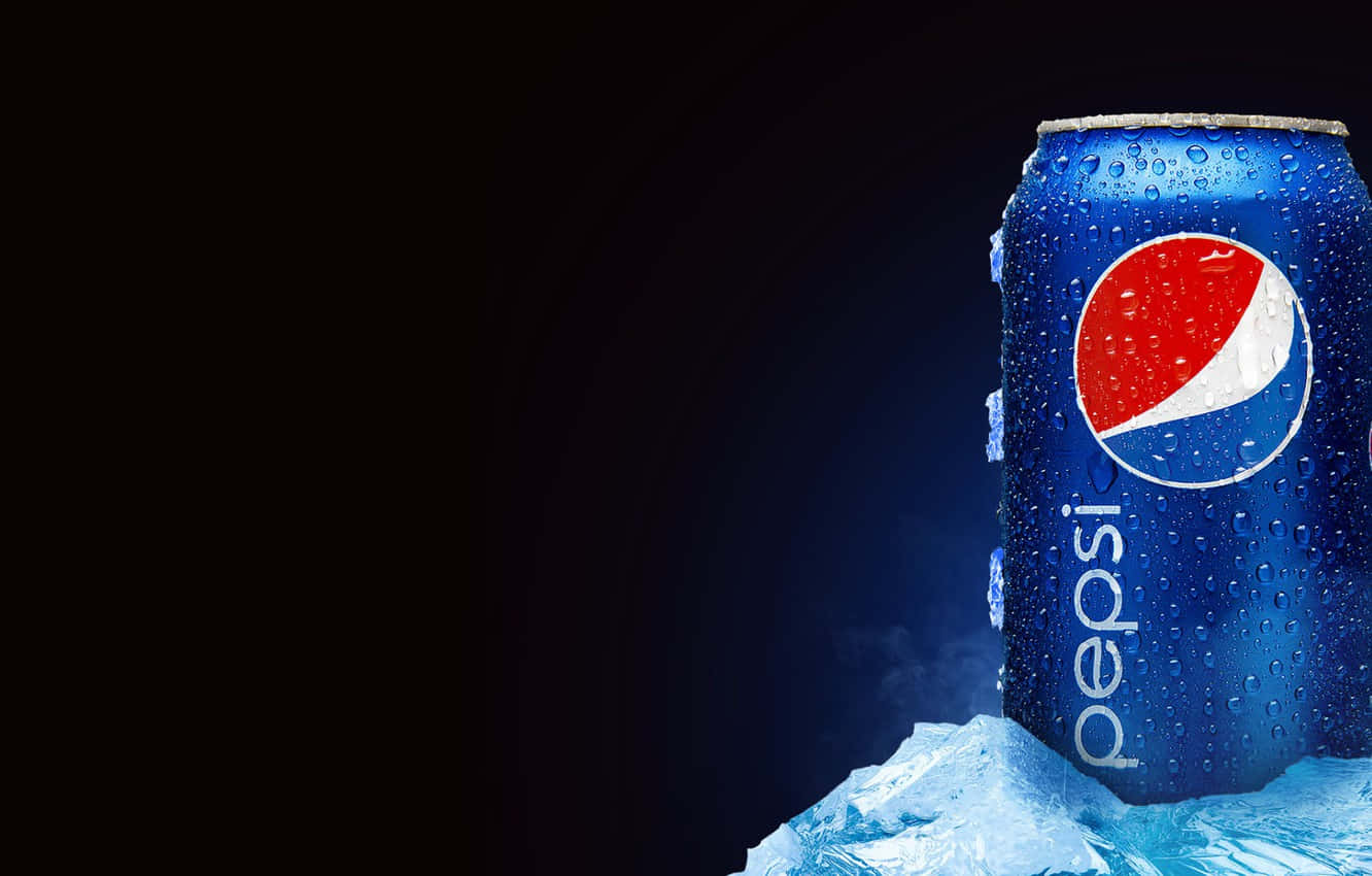 Bebidasem Lata Da Pepsi Com Gelo. Papel de Parede