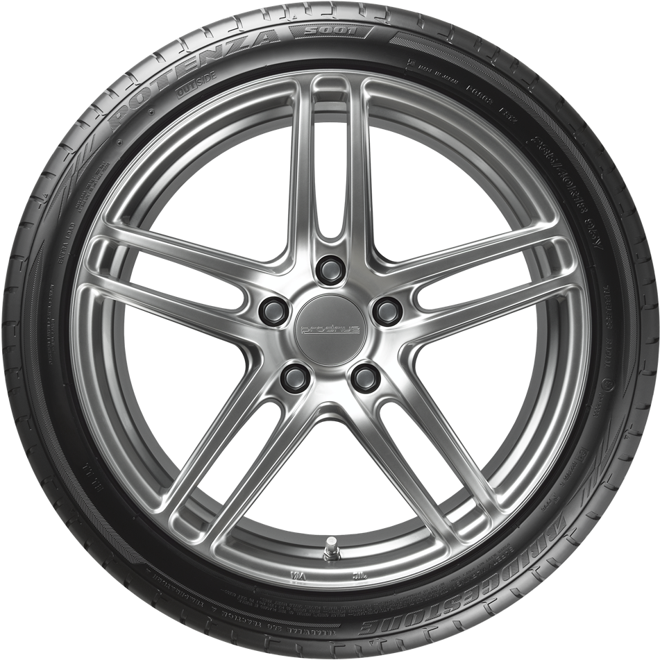 Performance Tirewith Alloy Wheel PNG