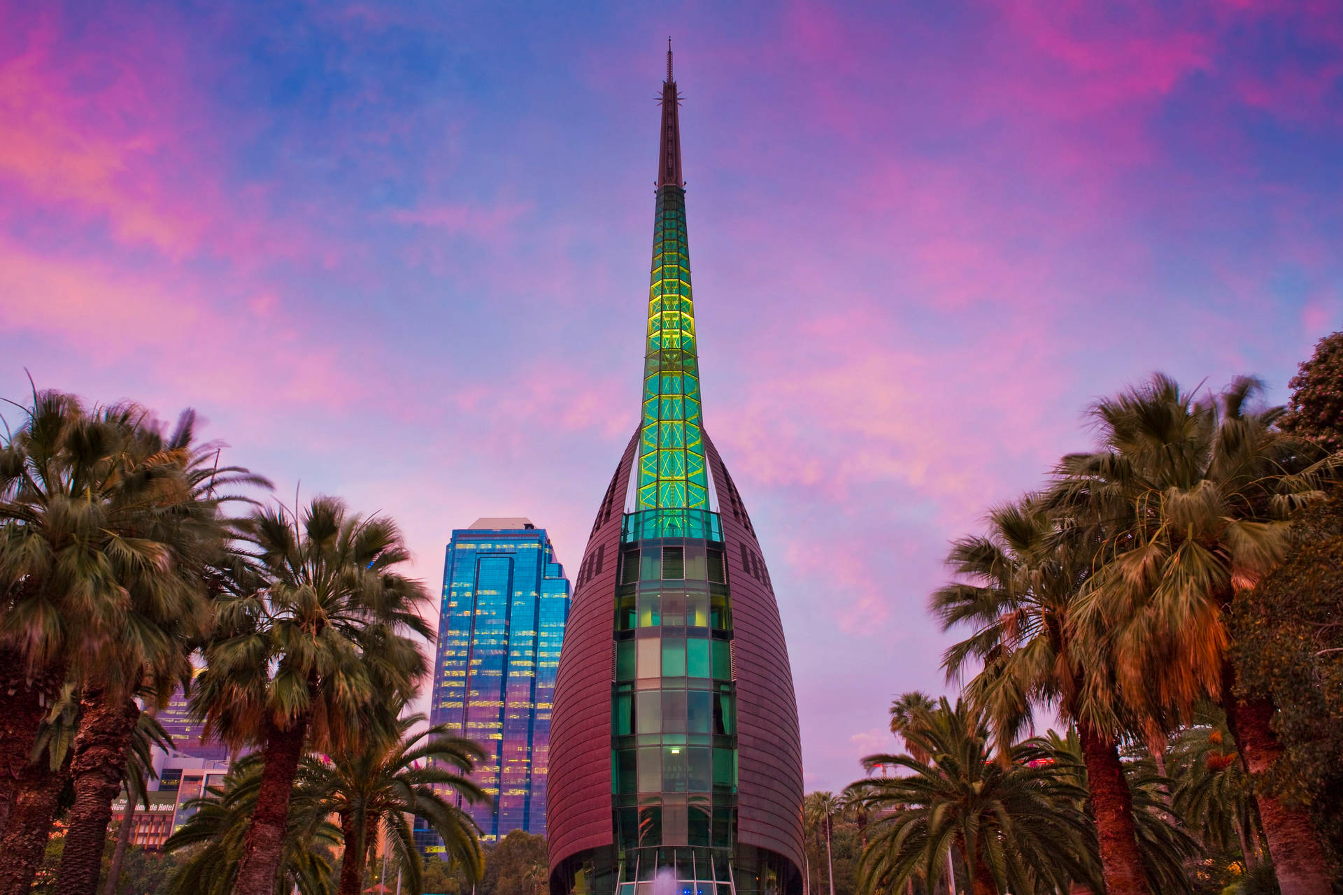 Perthswan Bell Tower Would Be Translated In Spanish As 