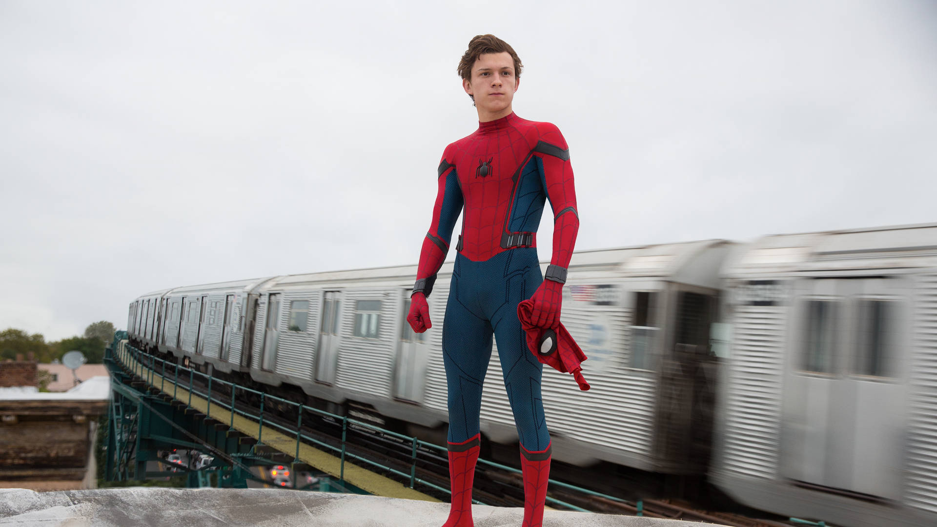 Peter Parker Sul Treno Sfondo