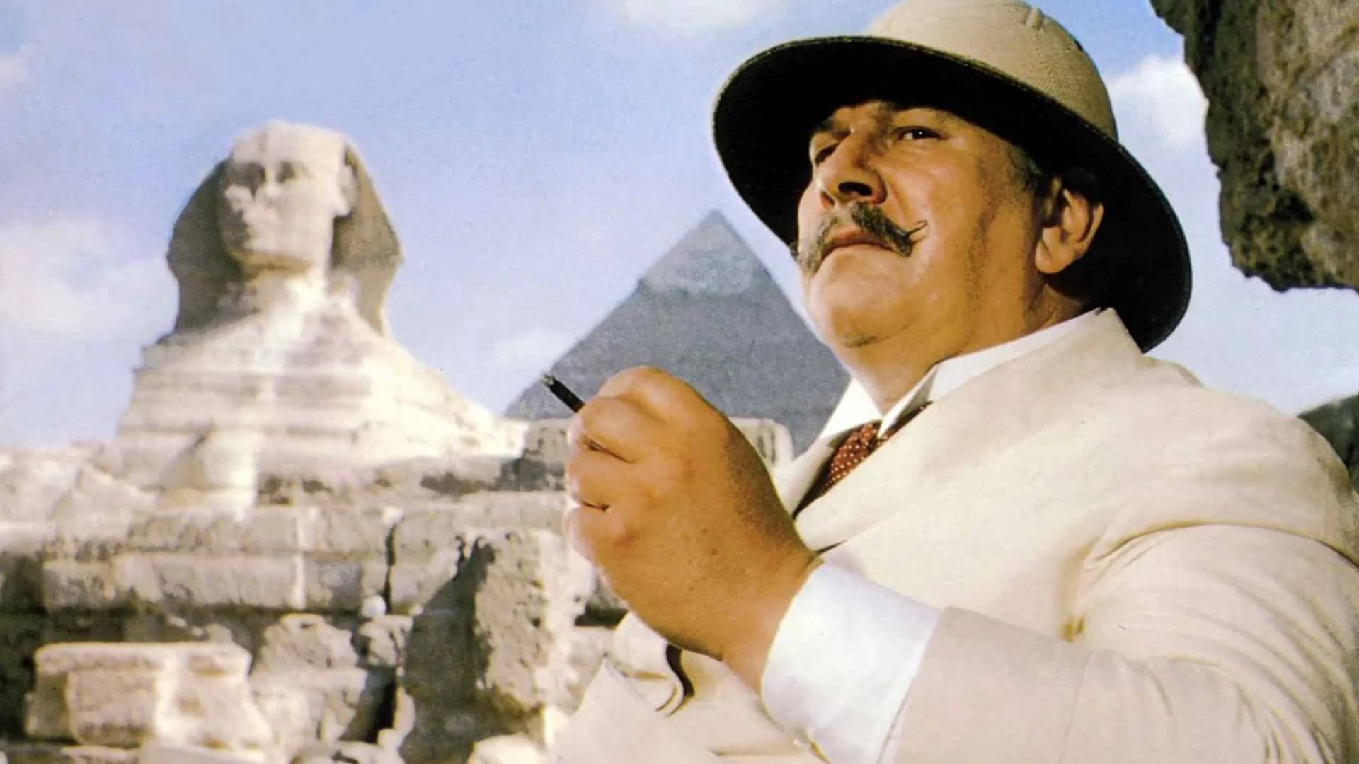 Peter Ustinov In Death On The Nile Wallpaper