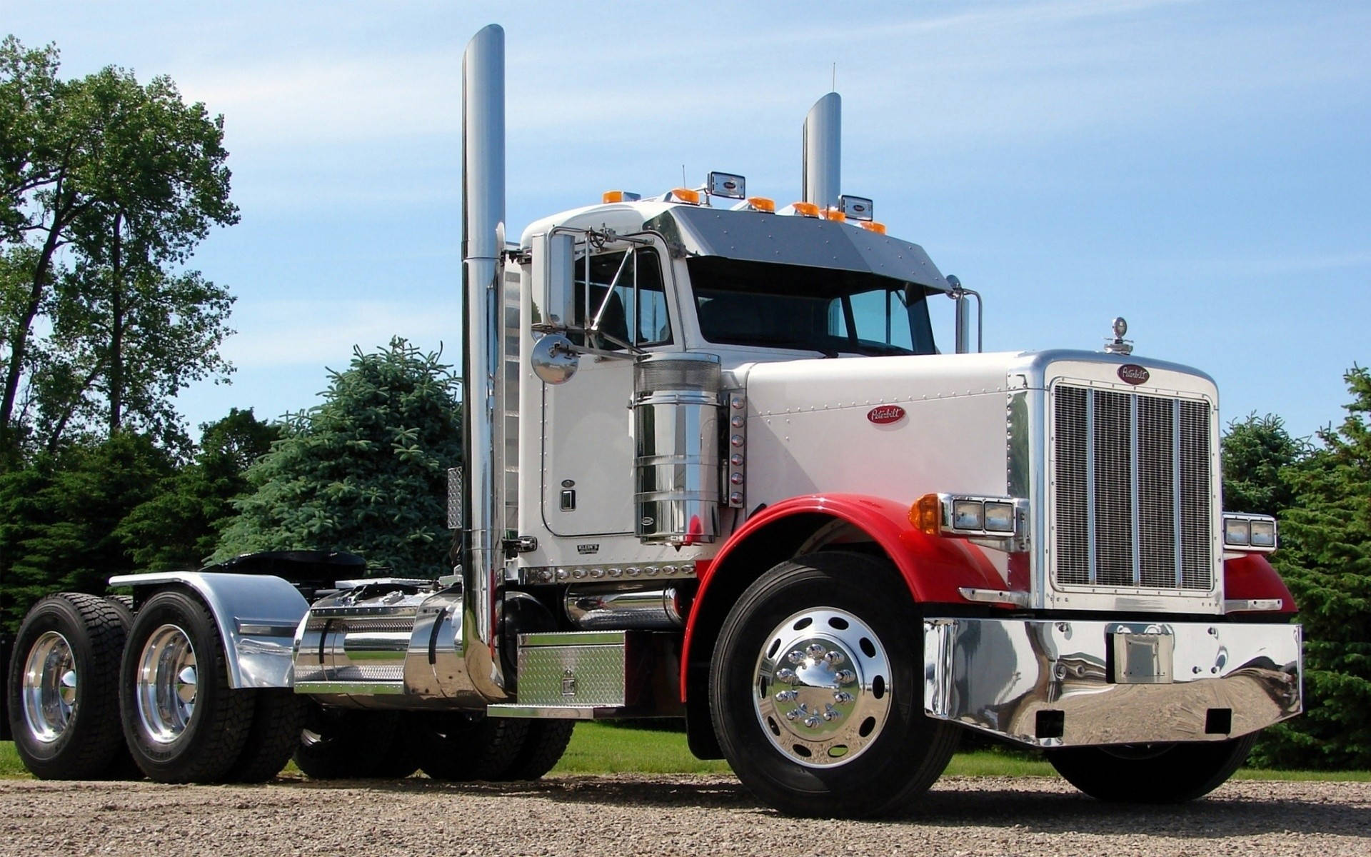 White And Red Peterbilt Wallpaper