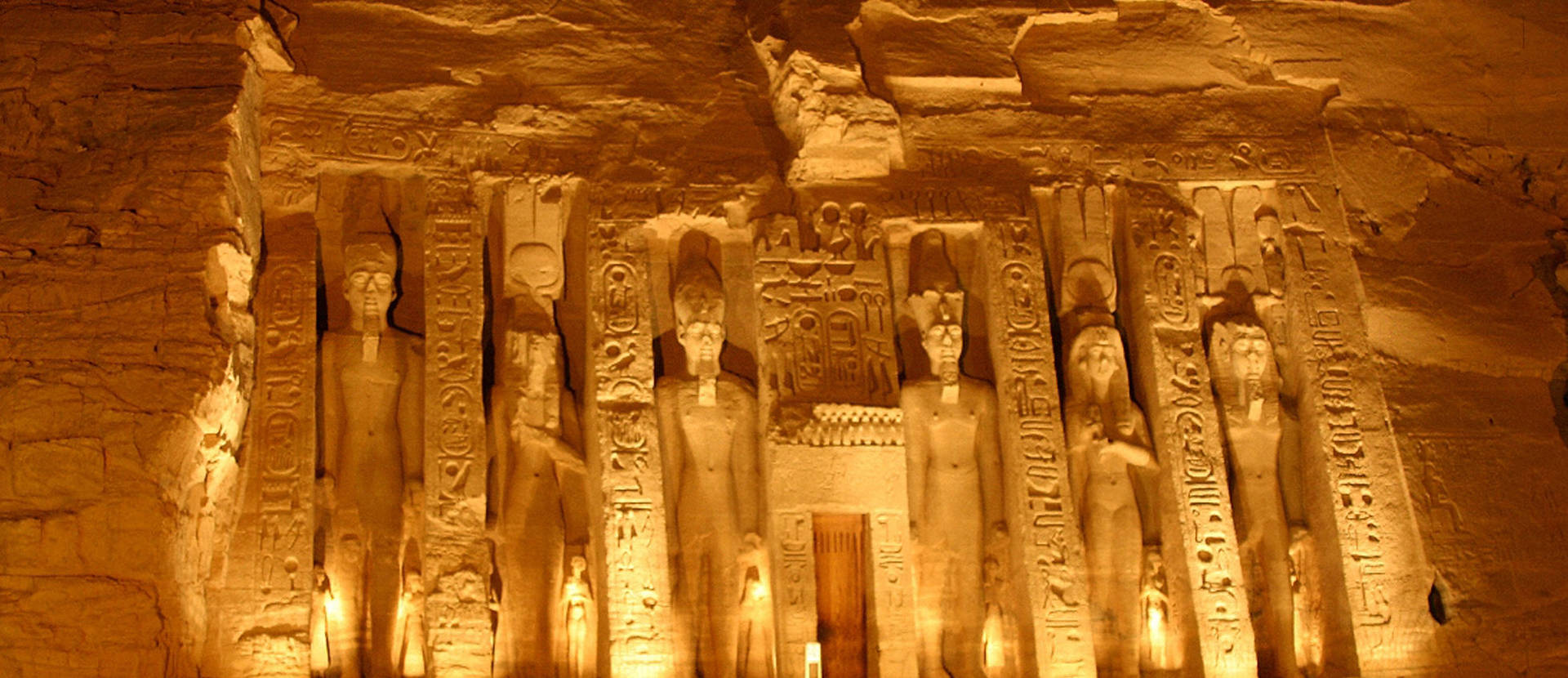 Pharaohs Inside The Temples Of Abu Simbel Wallpaper