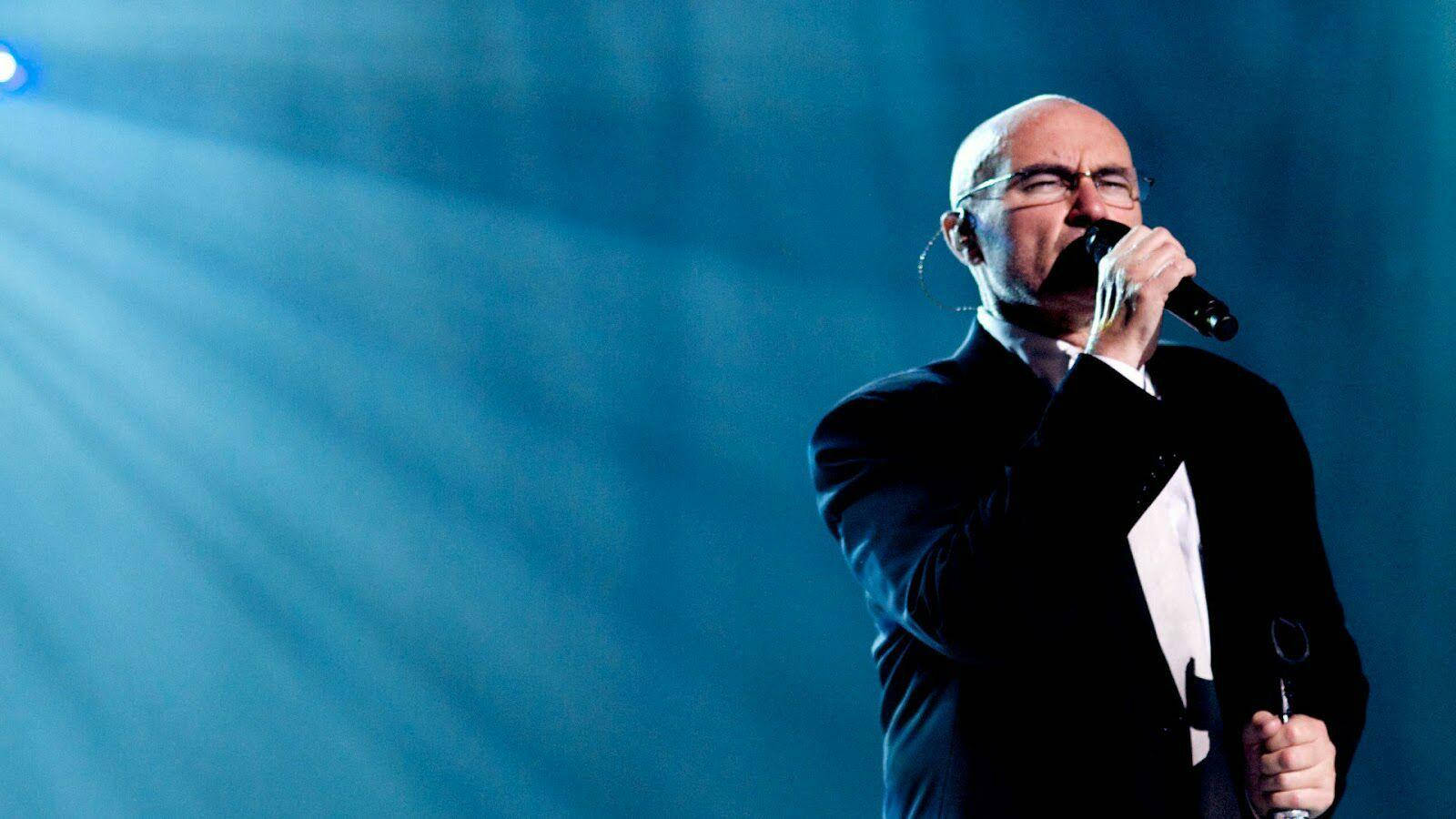 Phil Collins Performing Live Wallpaper