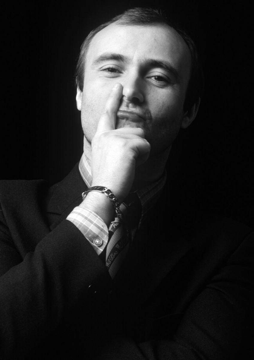 Phil Collins Thinking Gesture Wallpaper