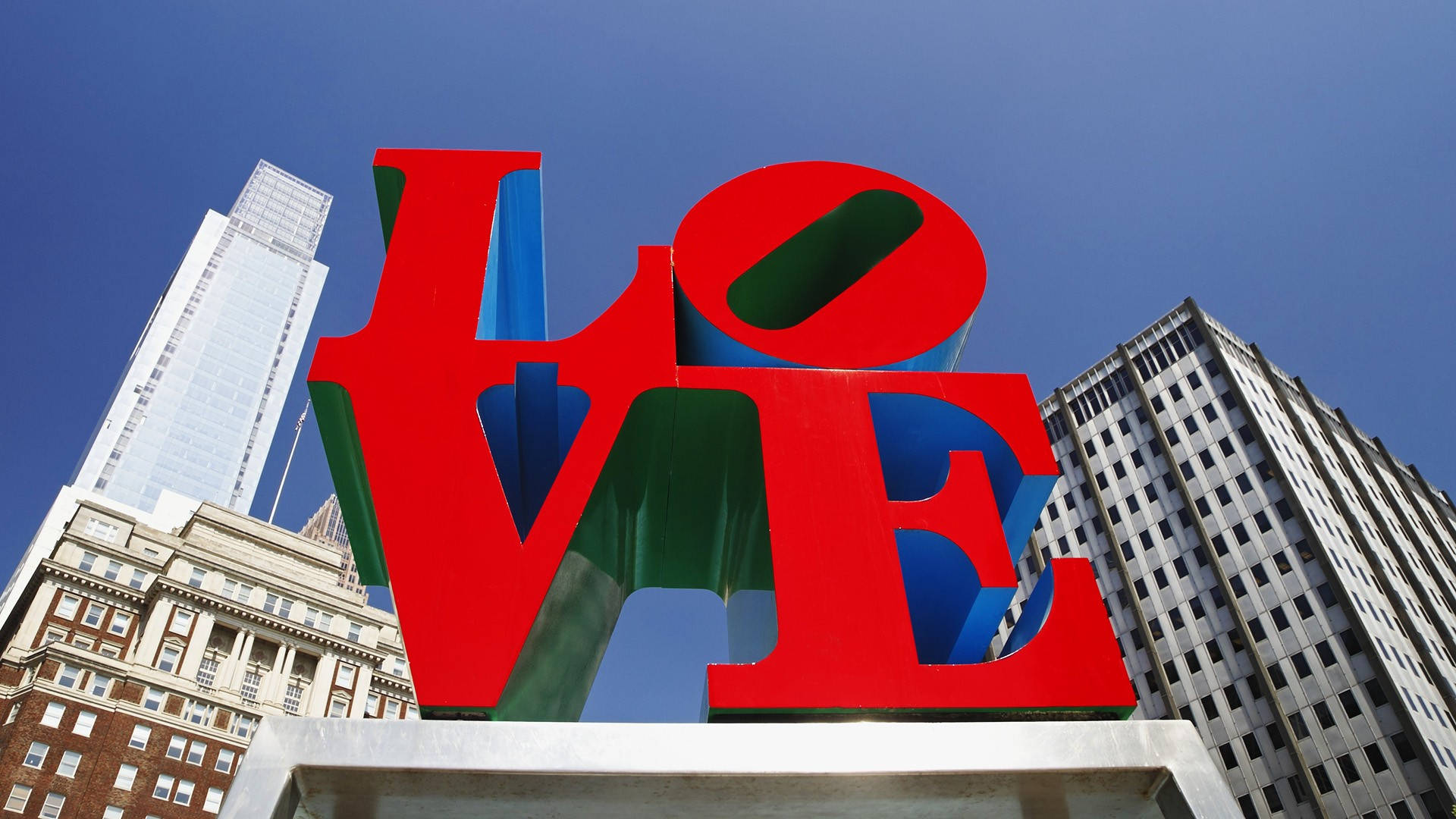 Philadelphia Love Statue Wallpaper