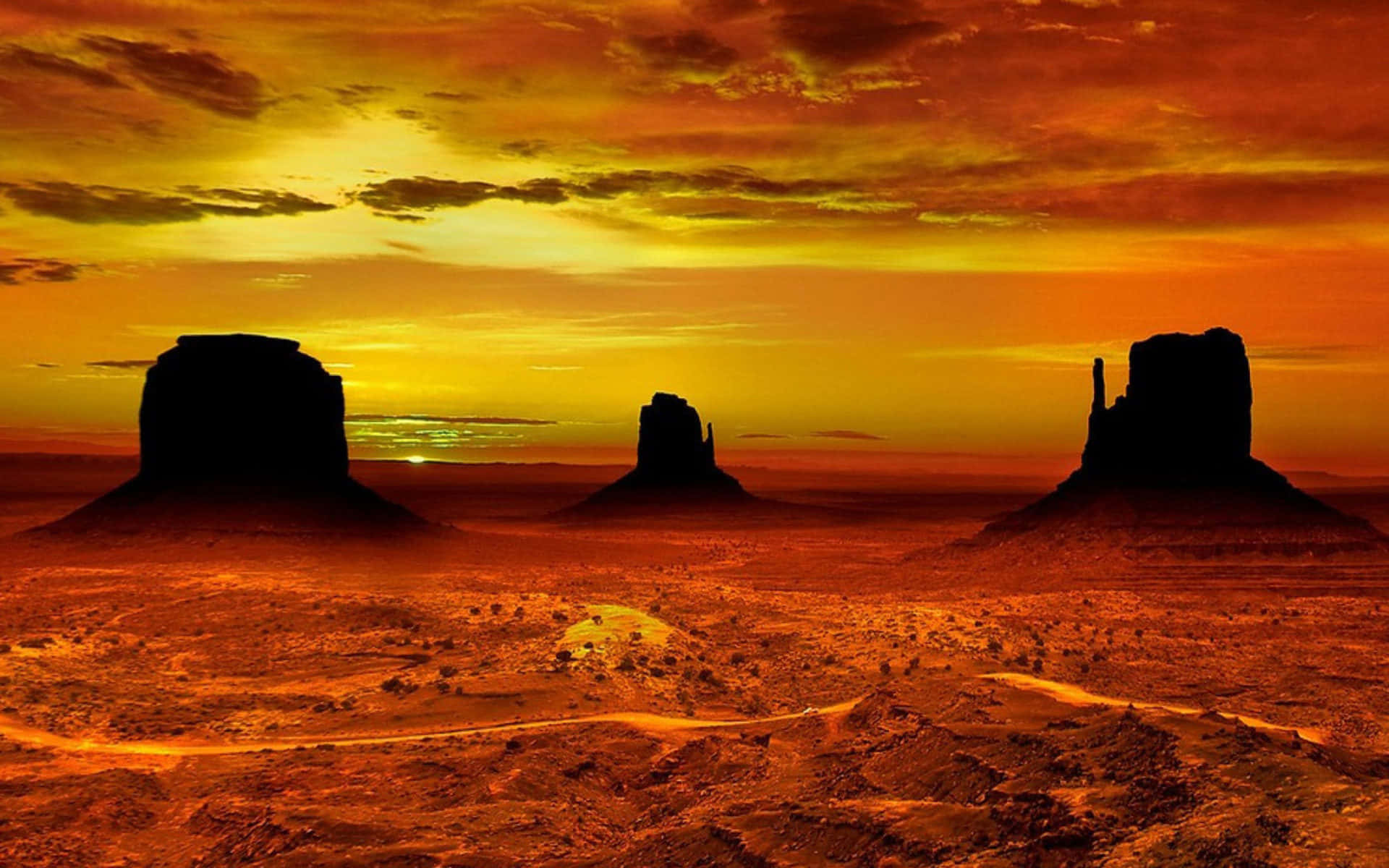Diebeeindruckende Skyline Von Phoenix, Arizona Wallpaper