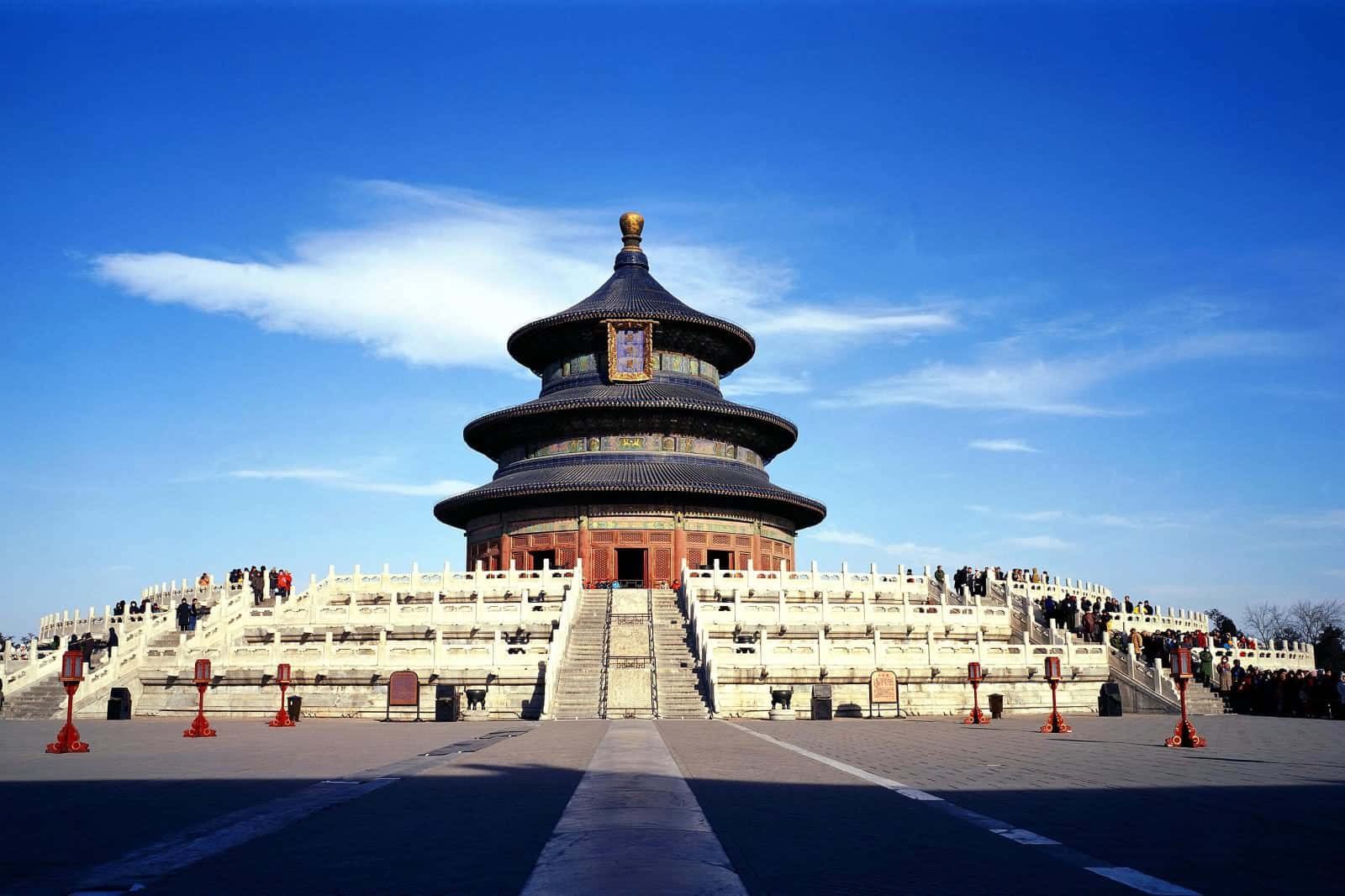 Photo Of The Bright Temple Of Heaven With The Shadow Of Its Imperial Vault Wallpaper