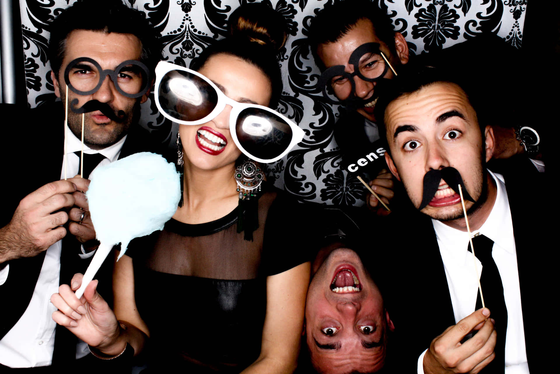 Strike A Pose Foto Booth - Photo Booth - Scarsdale, NY - WeddingWire