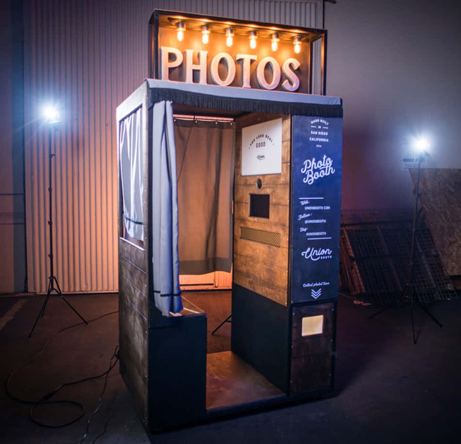 Have fun with friends in a photobooth!