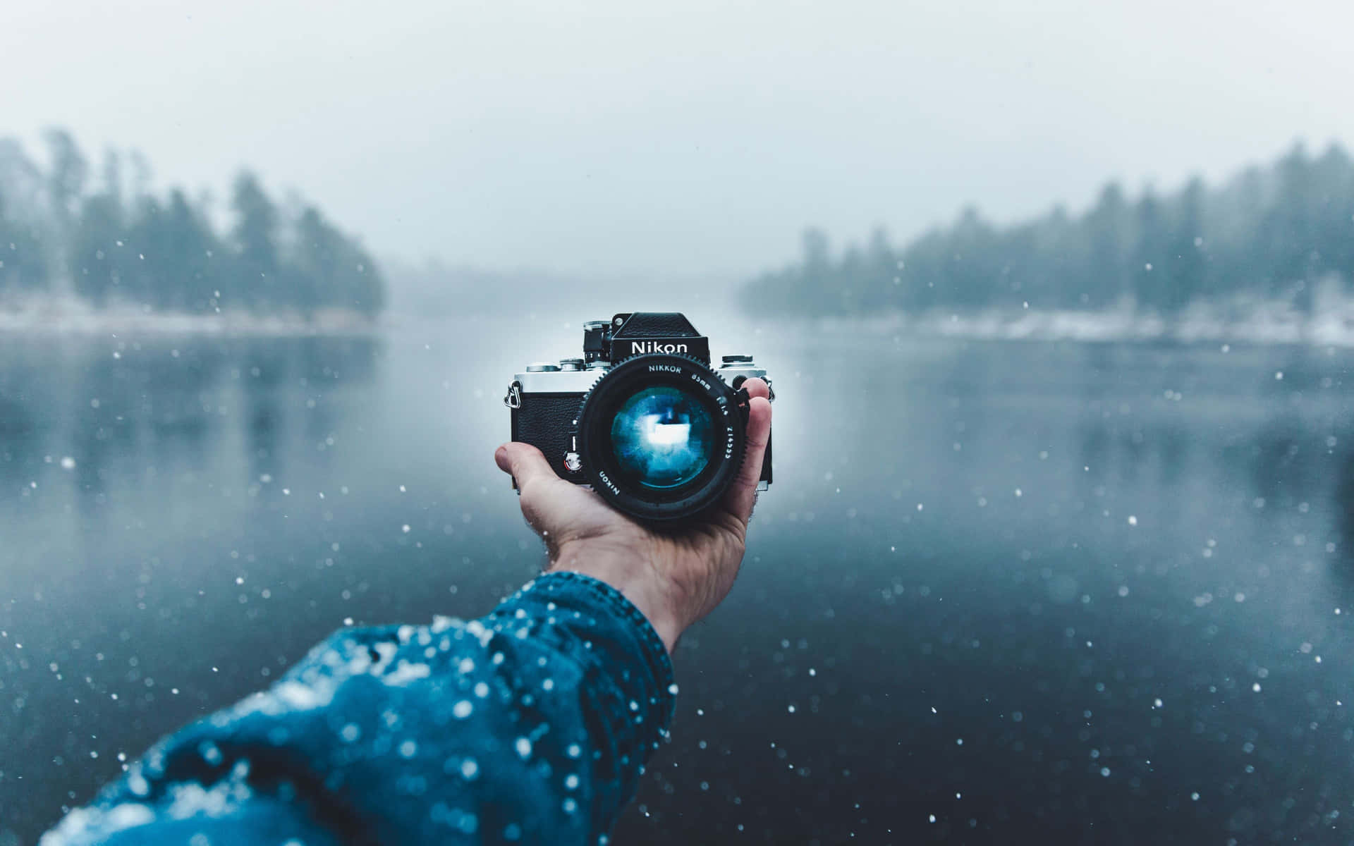 Photography Camera In Ocean With Snow Wallpaper
