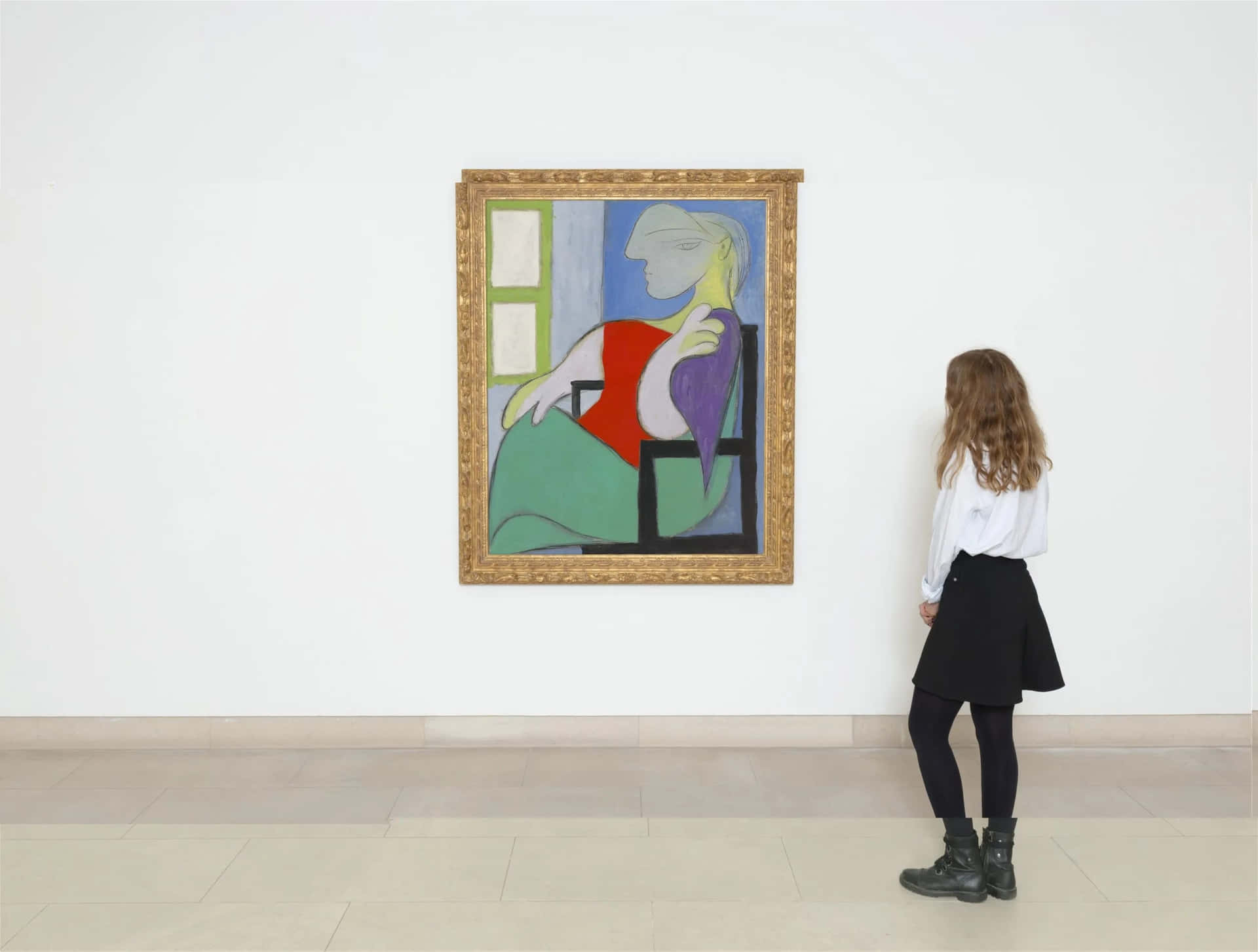 Picasso Painting Admiration Wallpaper